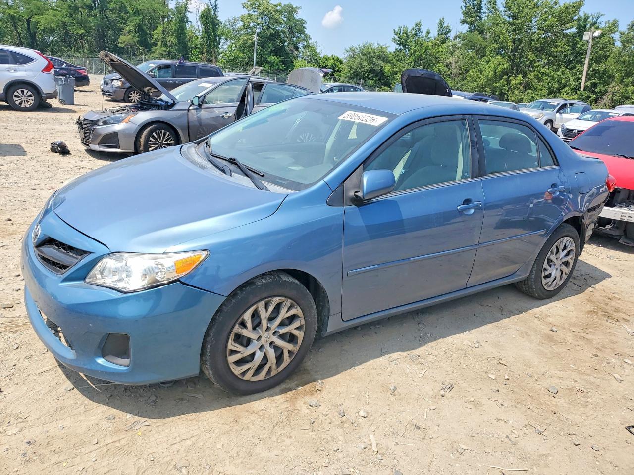 2013 Toyota Corolla Le Blue vin: 5YFBU4EE5DP205317