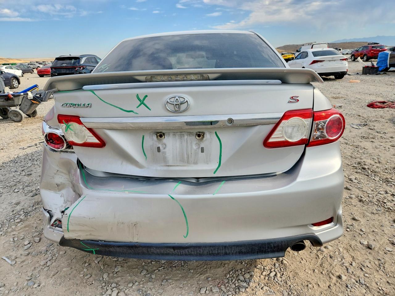 2013 Toyota Corolla S Silver vin: 5YFBU4EE5DP208539