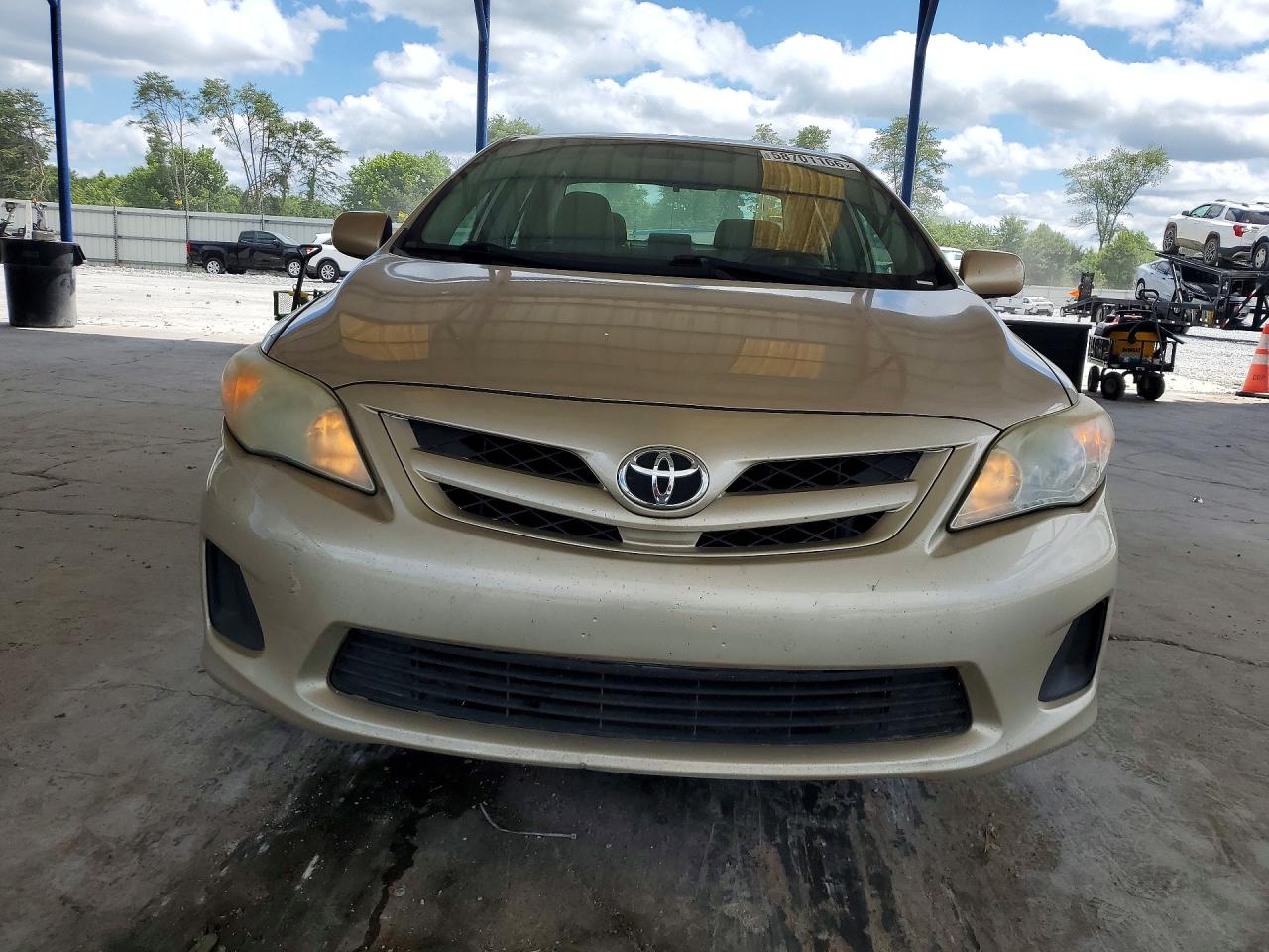 2013 Toyota Corolla L Gold vin: 5YFBU4EE5DP209710