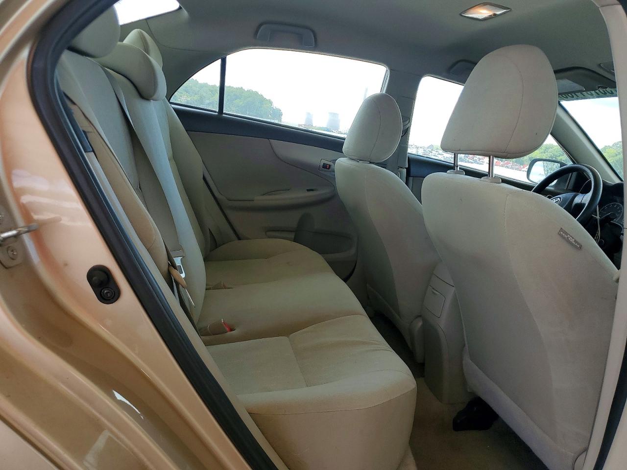 2013 Toyota Corolla L Gold vin: 5YFBU4EE5DP209710