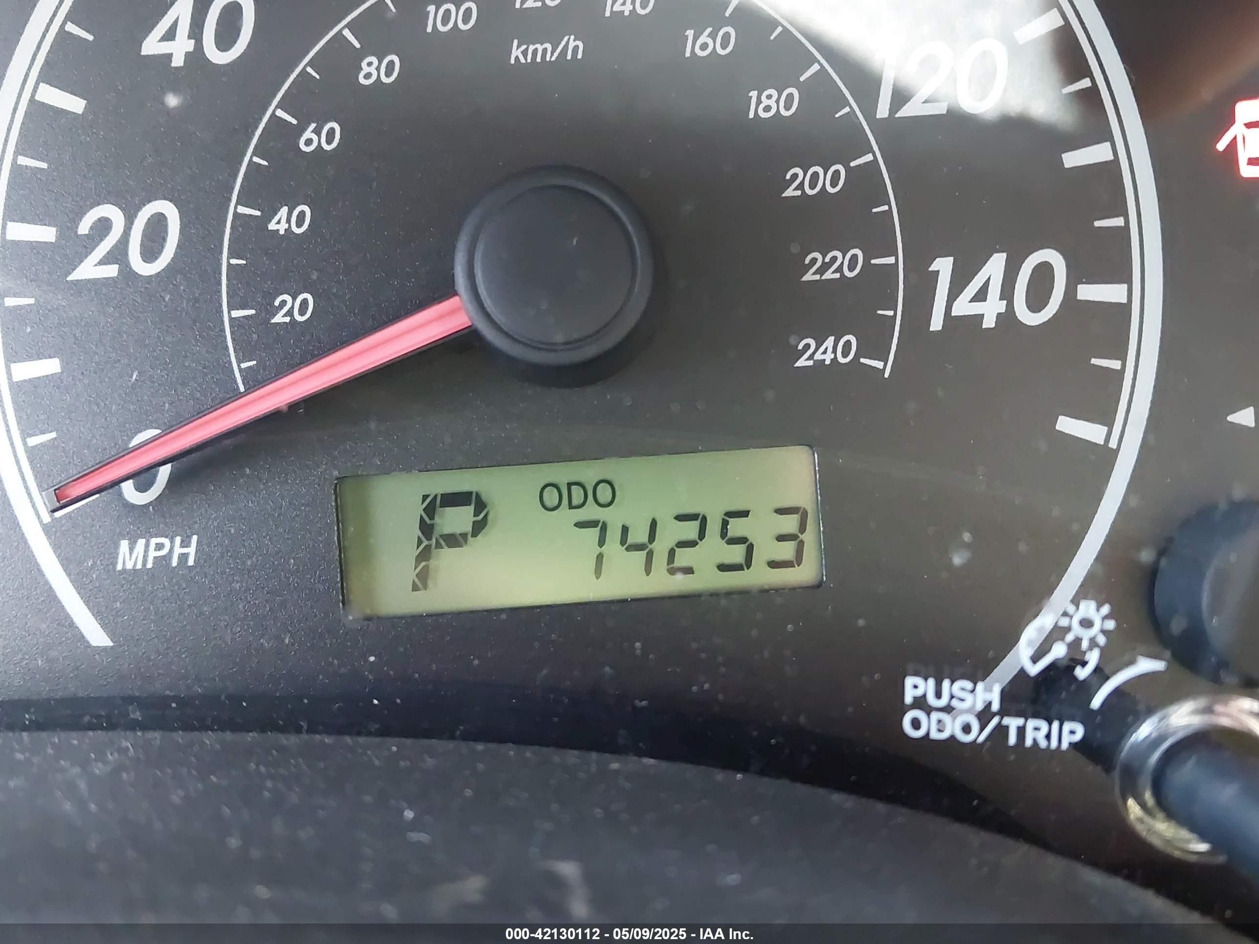 2013 Toyota Corolla L Золотой vin: 5YFBU4EE5DP215796