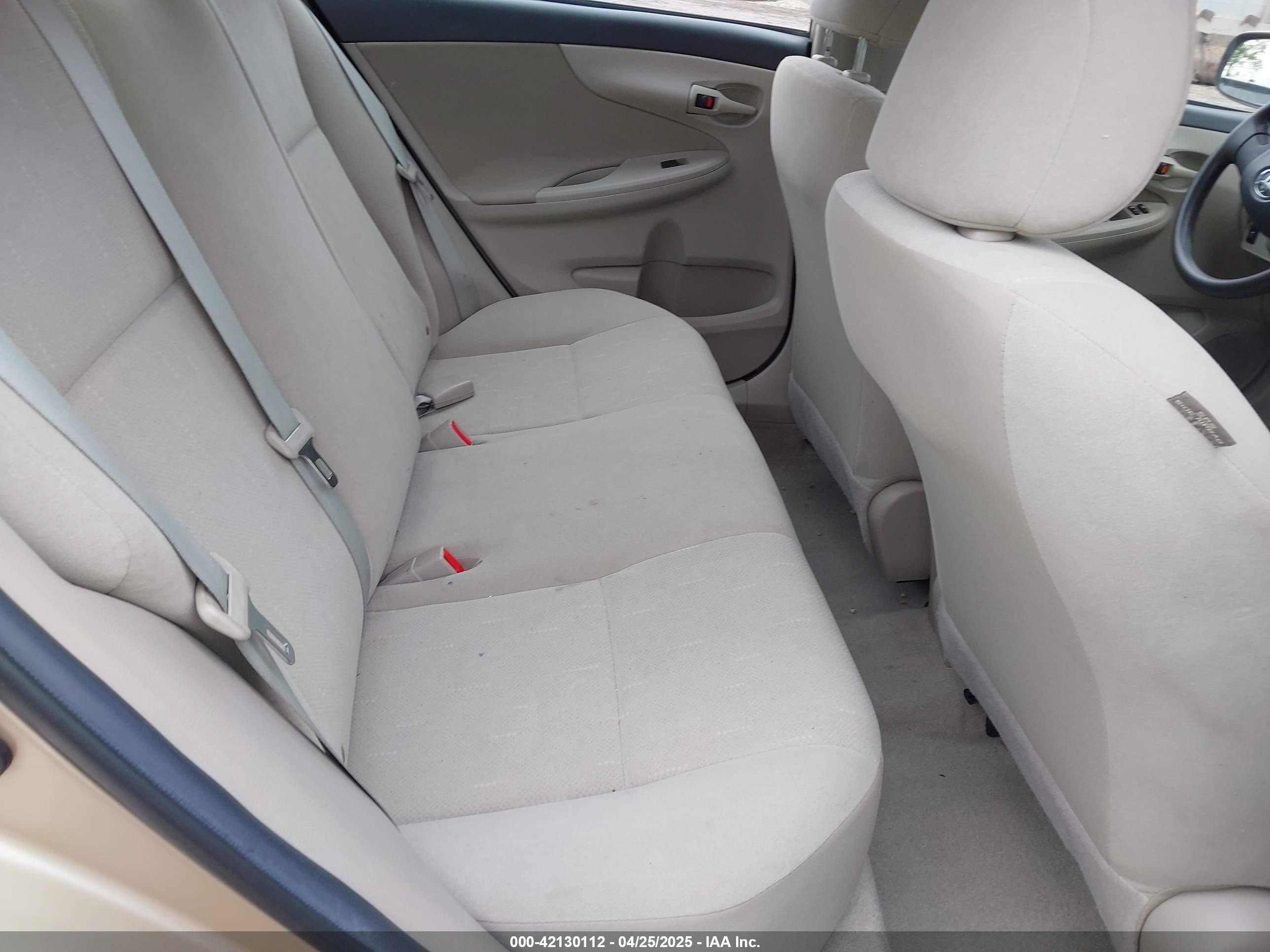 2013 Toyota Corolla L Золотой vin: 5YFBU4EE5DP215796
