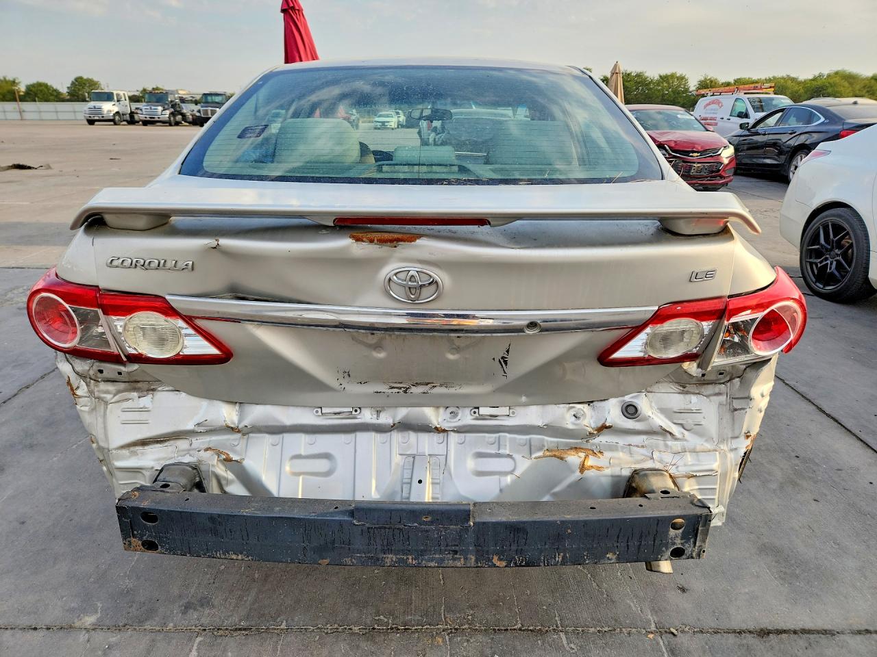 2013 Toyota Corolla Le Серебряный vin: 5YFBU4EE5DP223994