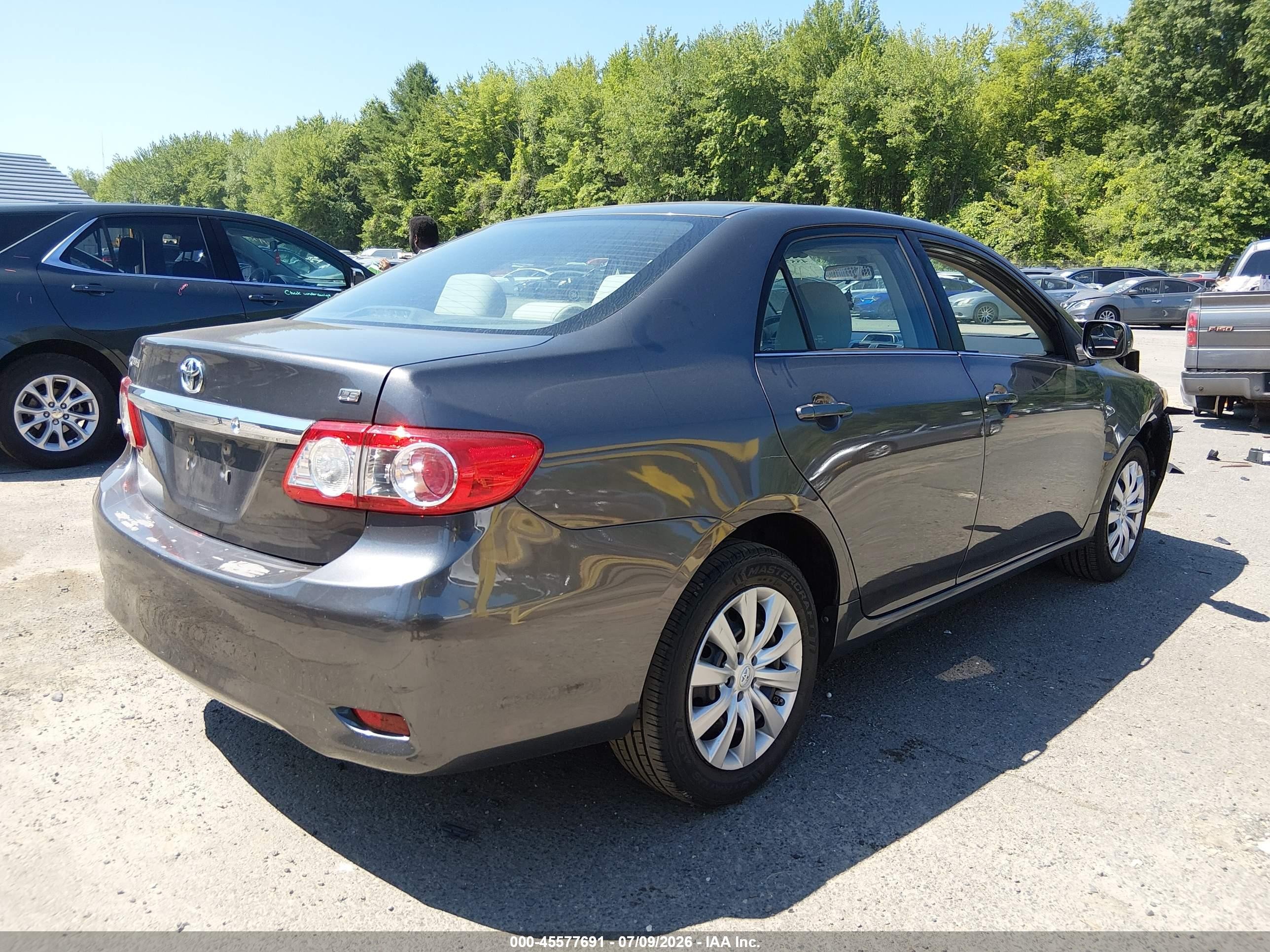 2013 Toyota Corolla Le Gray vin: 5YFBU4EE5DP224630