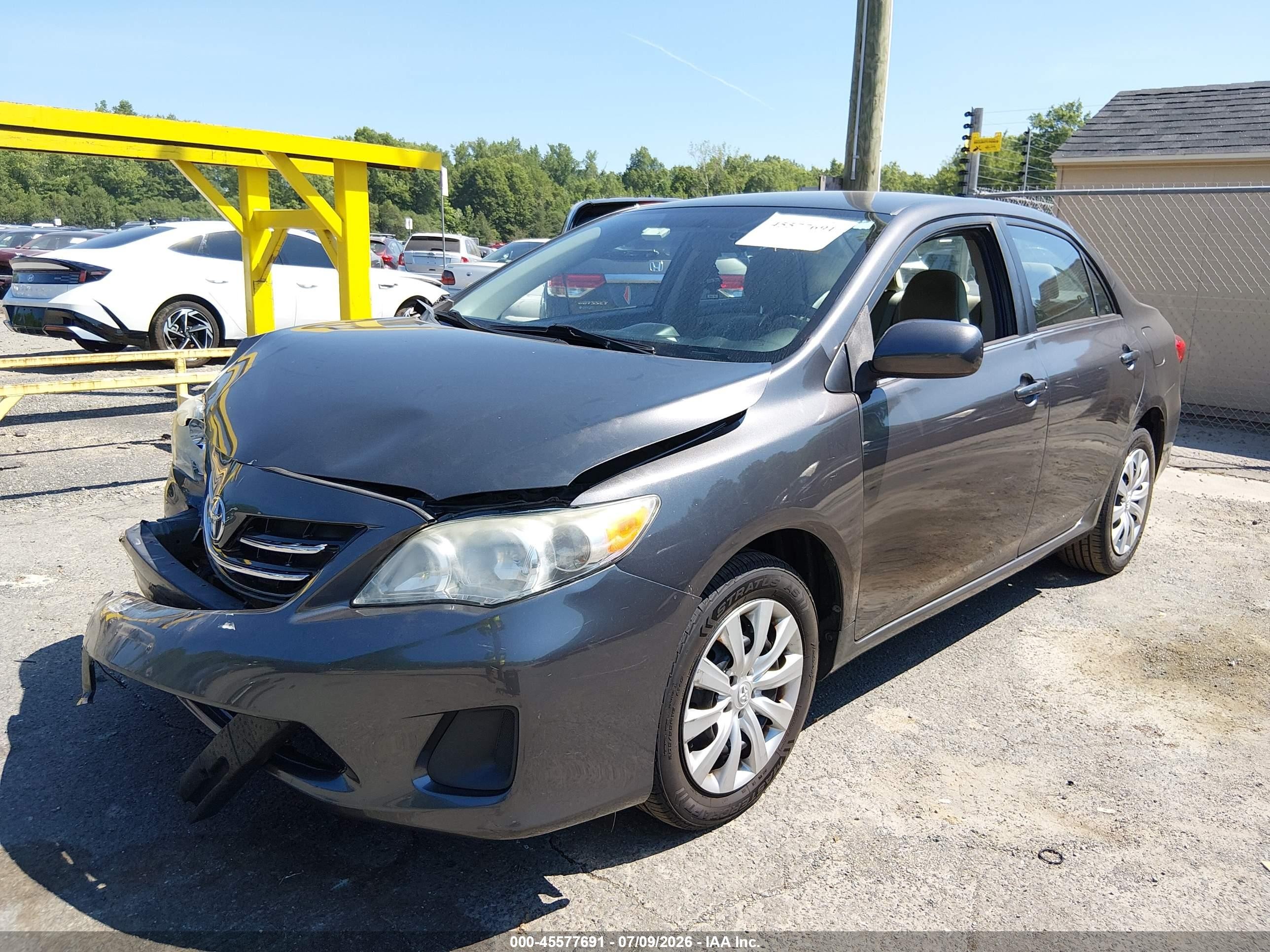 2013 Toyota Corolla Le Gray vin: 5YFBU4EE5DP224630