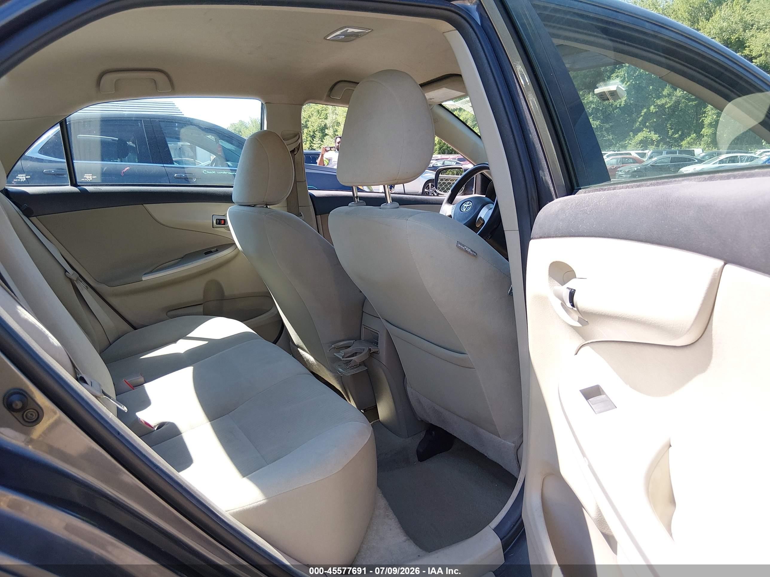 2013 Toyota Corolla Le Gray vin: 5YFBU4EE5DP224630