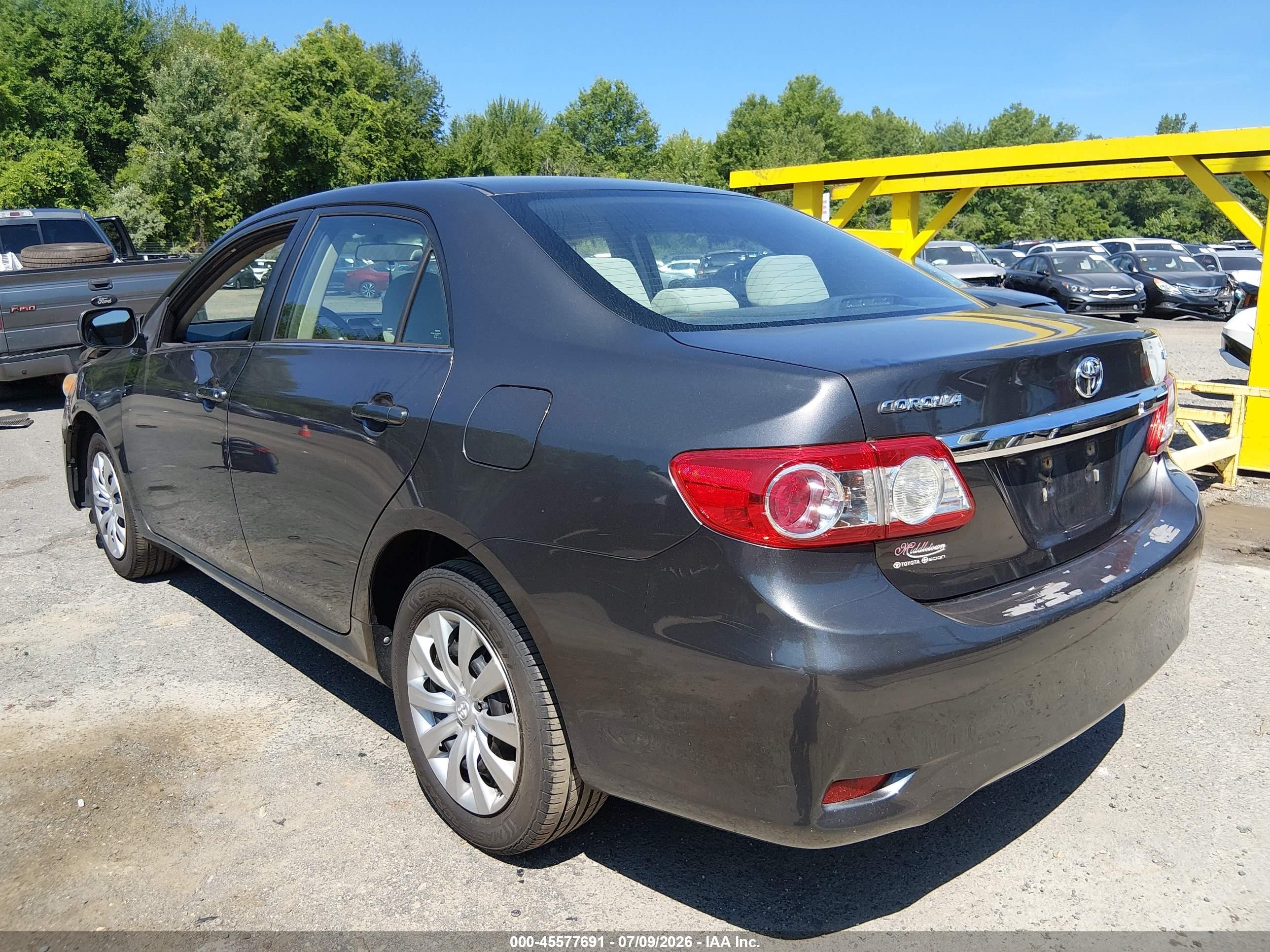 2013 Toyota Corolla Le Gray vin: 5YFBU4EE5DP224630