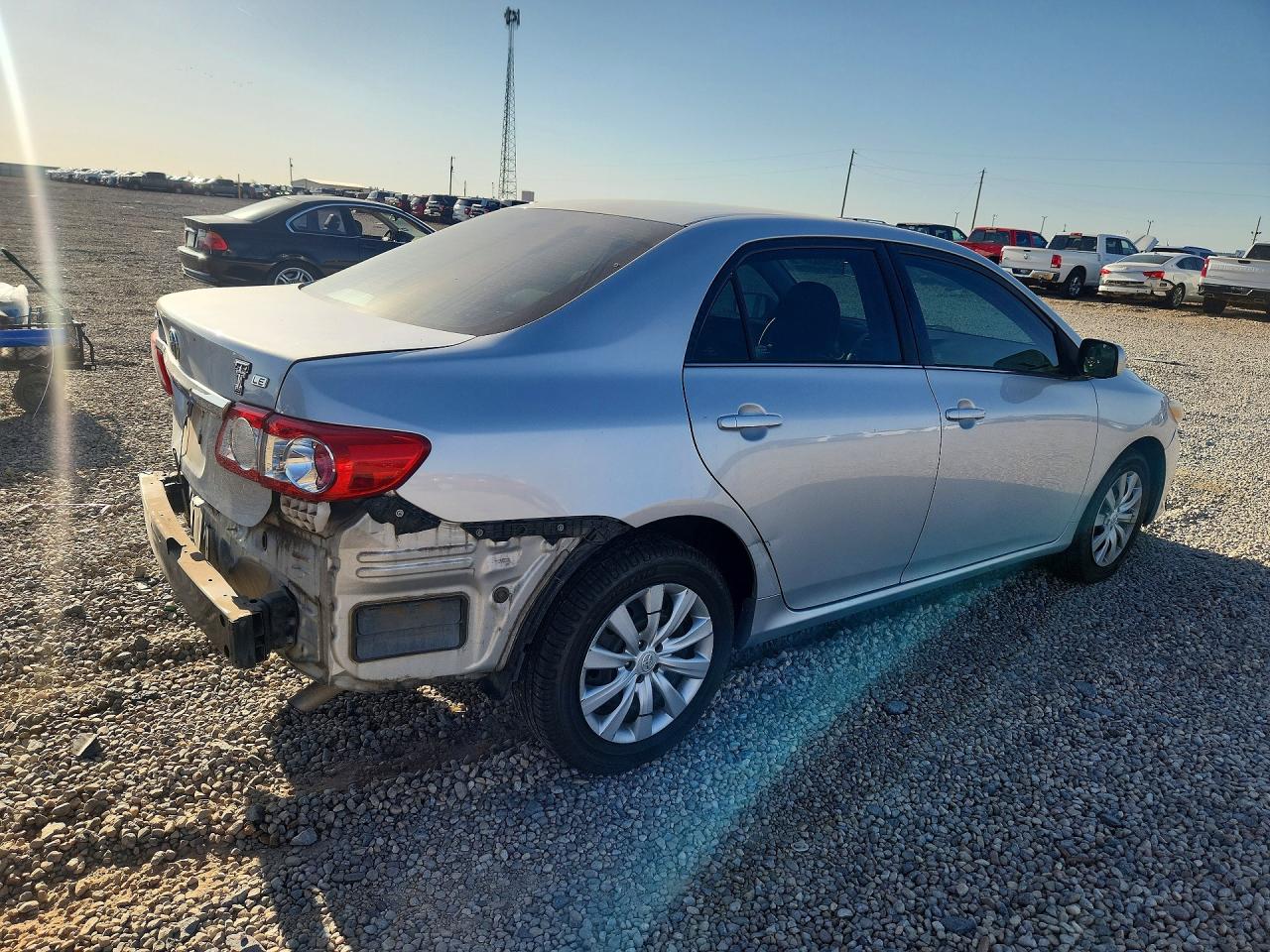 2013 Toyota Corolla Le Silver vin: 5YFBU4EE5DP224918