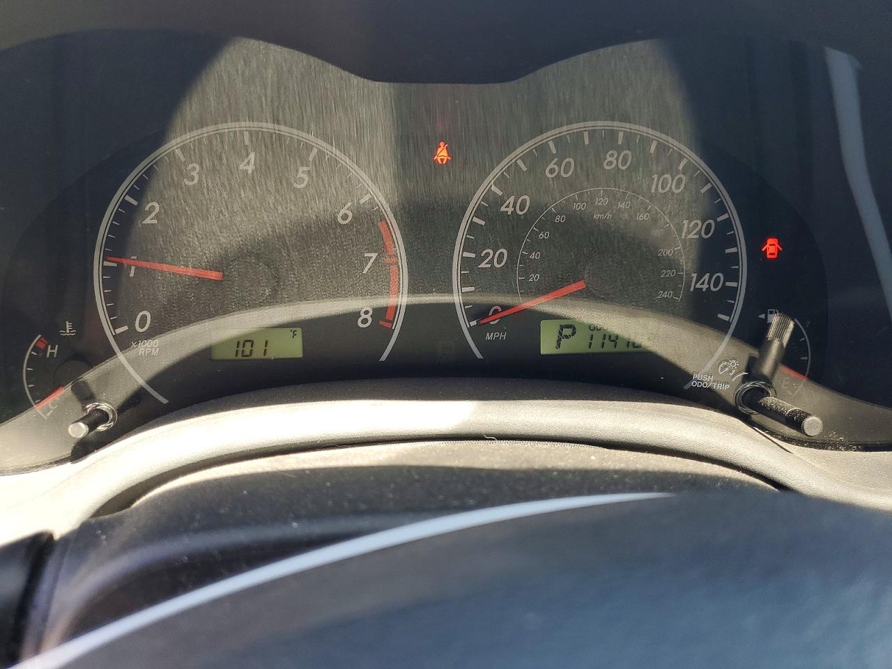 2013 Toyota Corolla Le Silver vin: 5YFBU4EE5DP224918