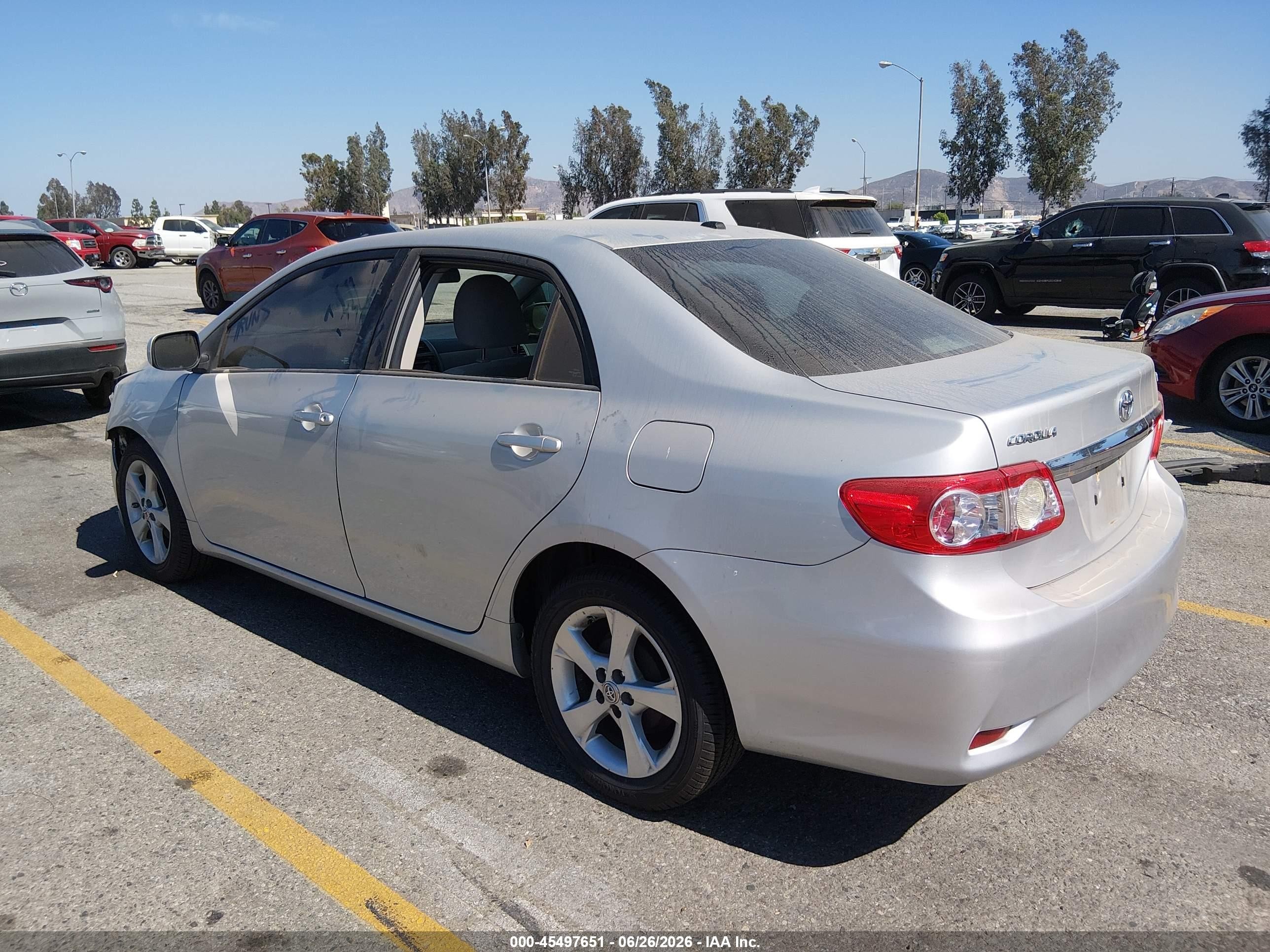 2012 Toyota Corolla Le Silver vin: 5YFBU4EE6CP017520