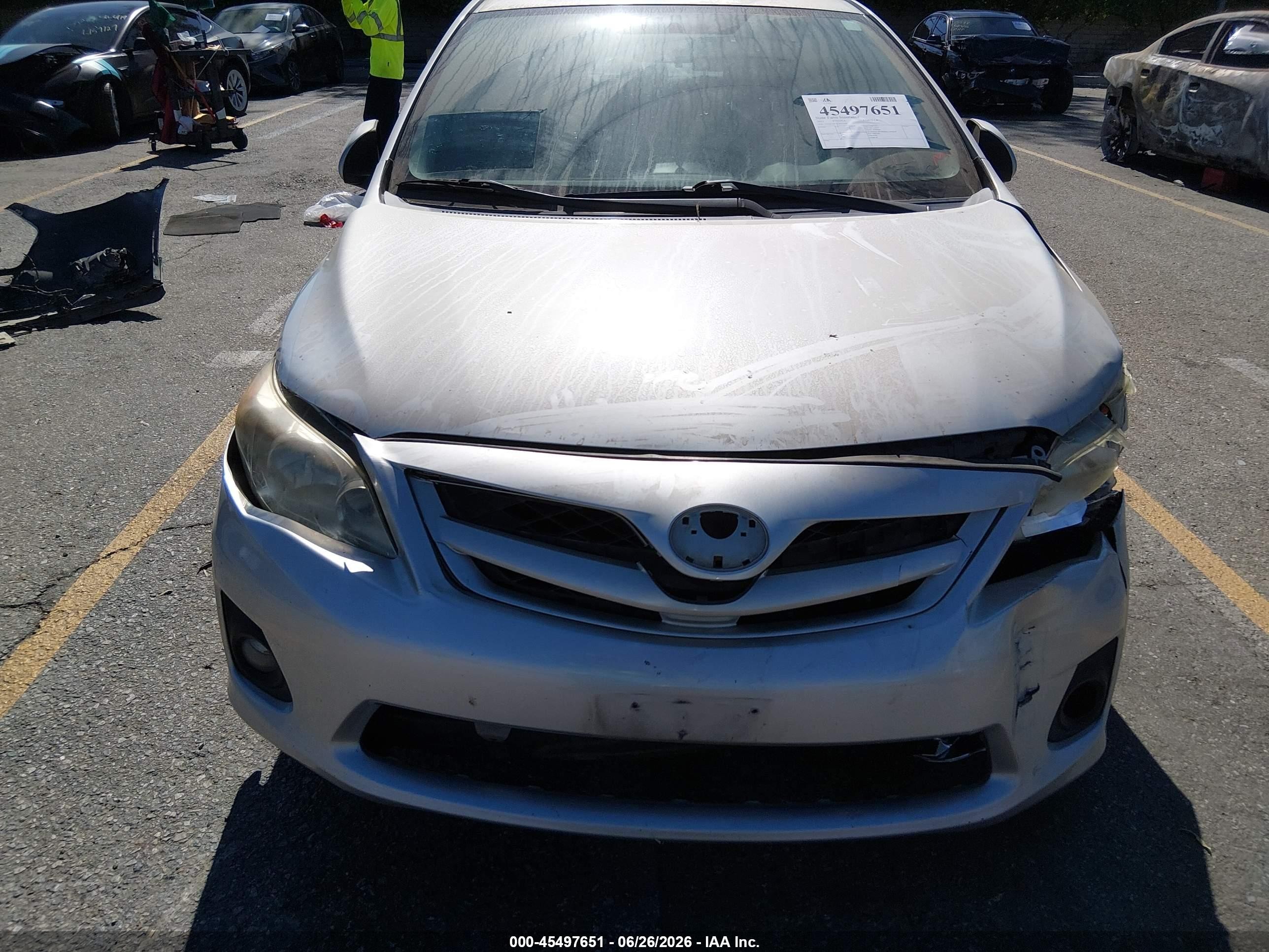 2012 Toyota Corolla Le Silver vin: 5YFBU4EE6CP017520