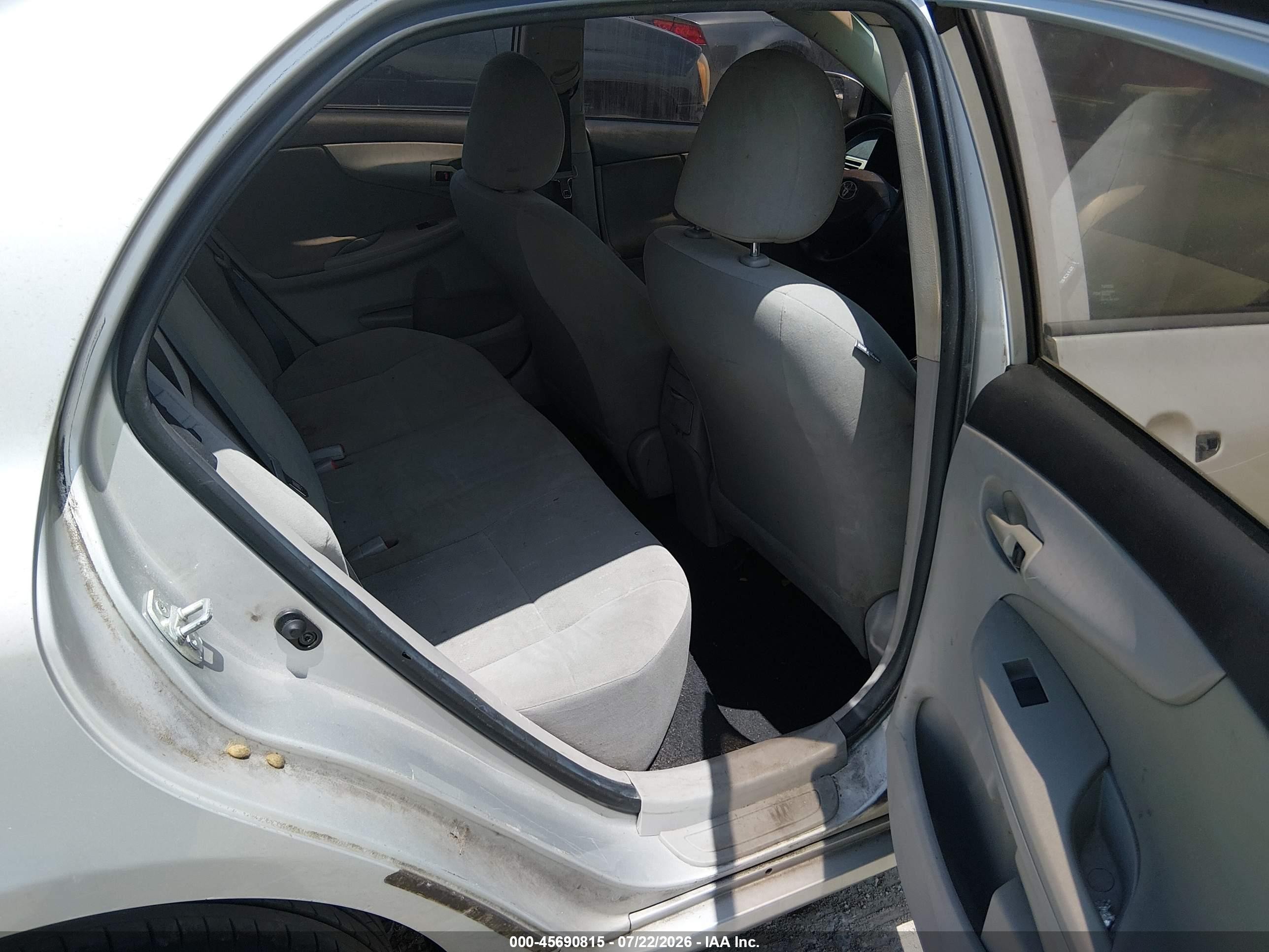 2012 Toyota Corolla L Silver vin: 5YFBU4EE6CP025259
