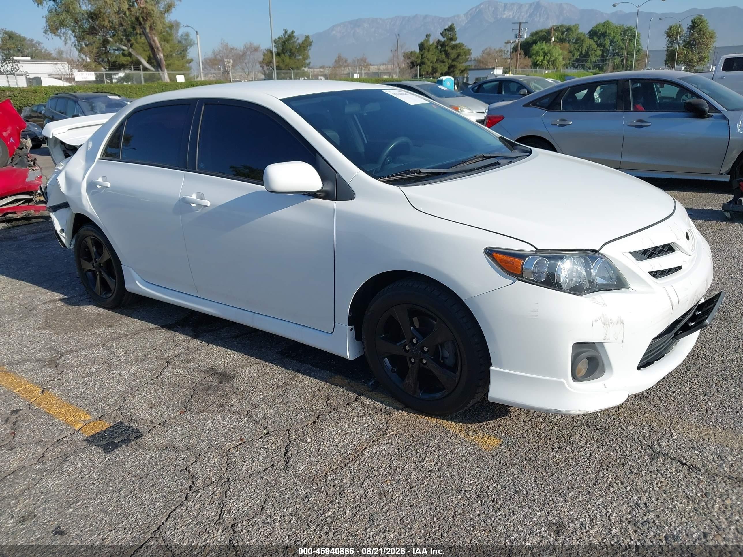 2012 Toyota Corolla S Белый vin: 5YFBU4EE6CP057726