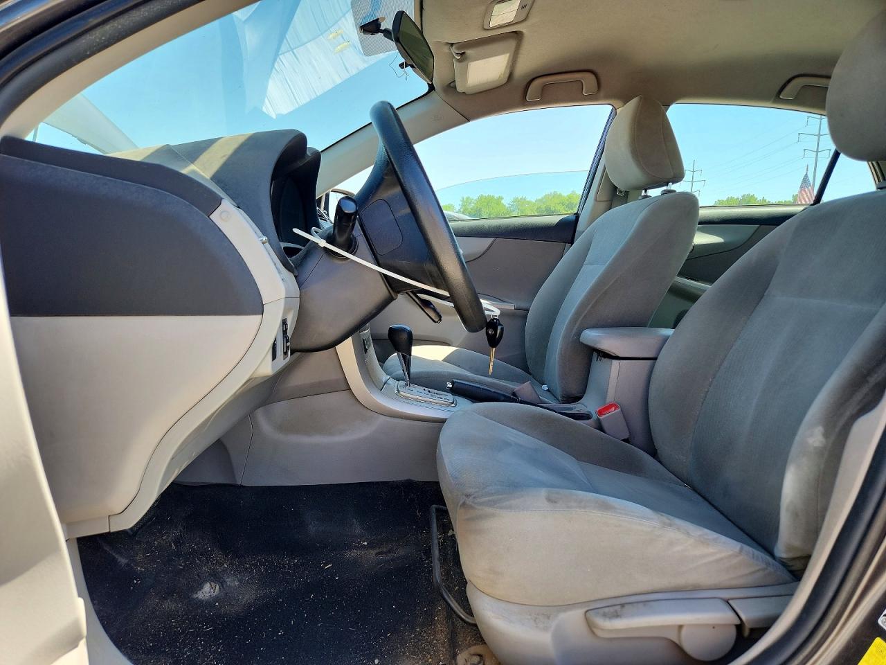 2012 Toyota Corolla Le Gray vin: 5YFBU4EE6CP063316