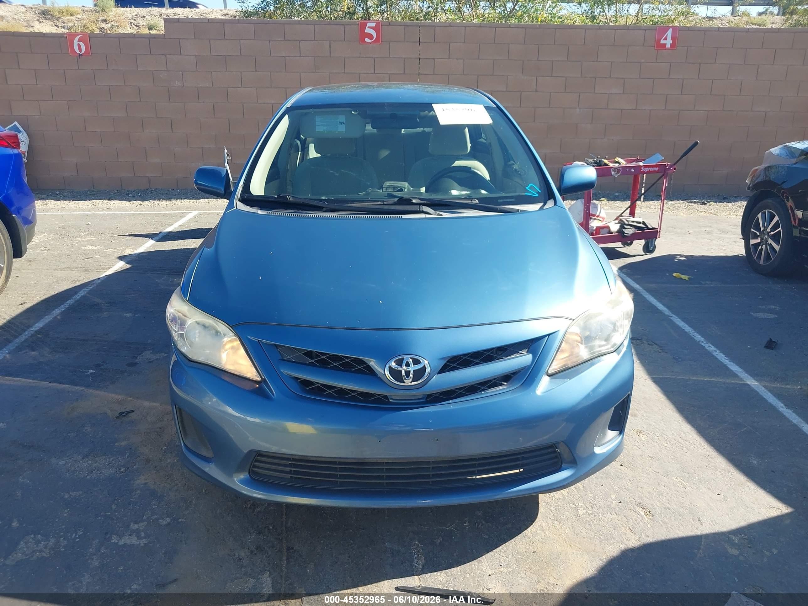 2012 Toyota Corolla Le Blue vin: 5YFBU4EE6CP069262