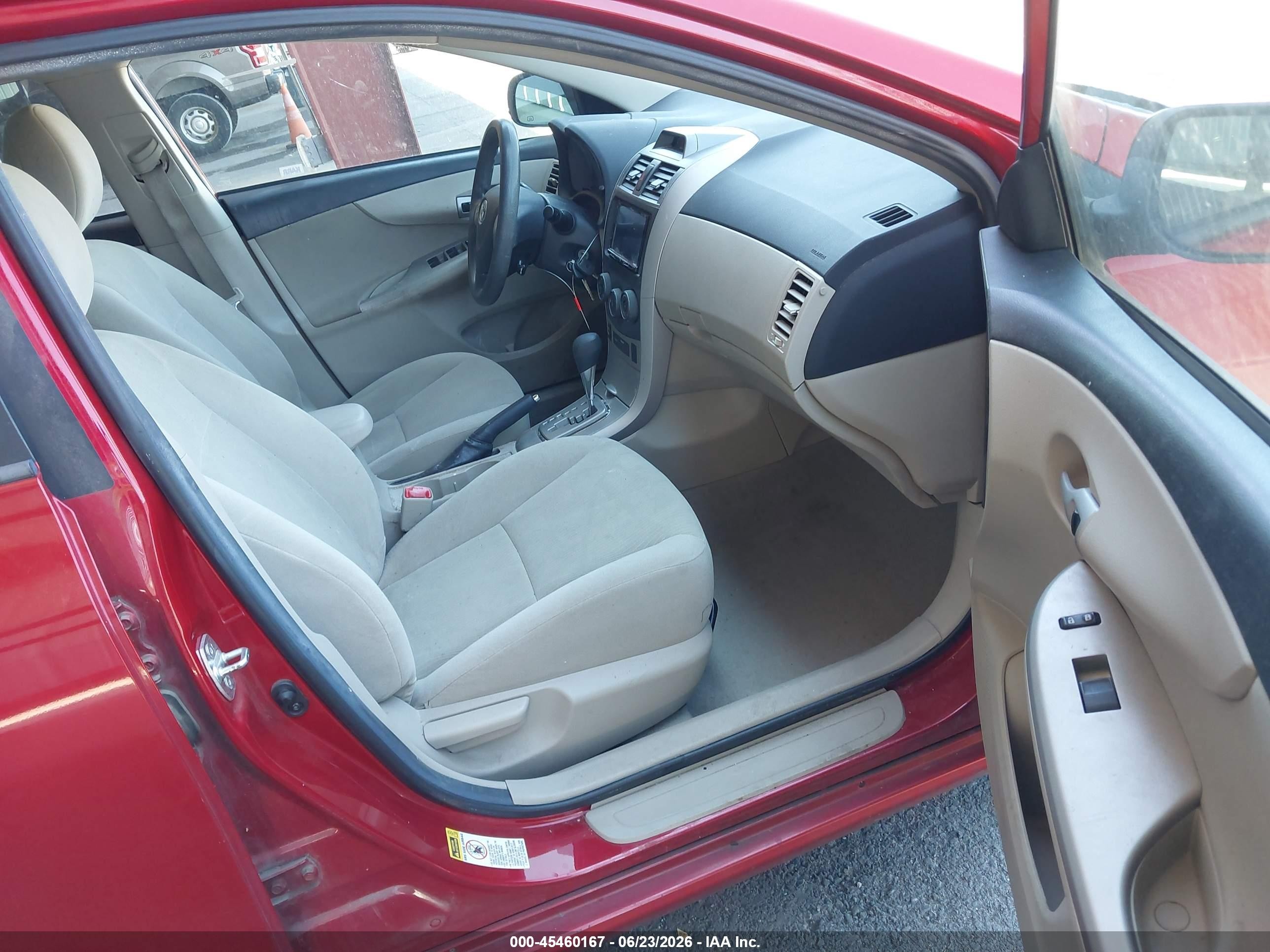 2012 Toyota Corolla Le Red vin: 5YFBU4EE6CP070752