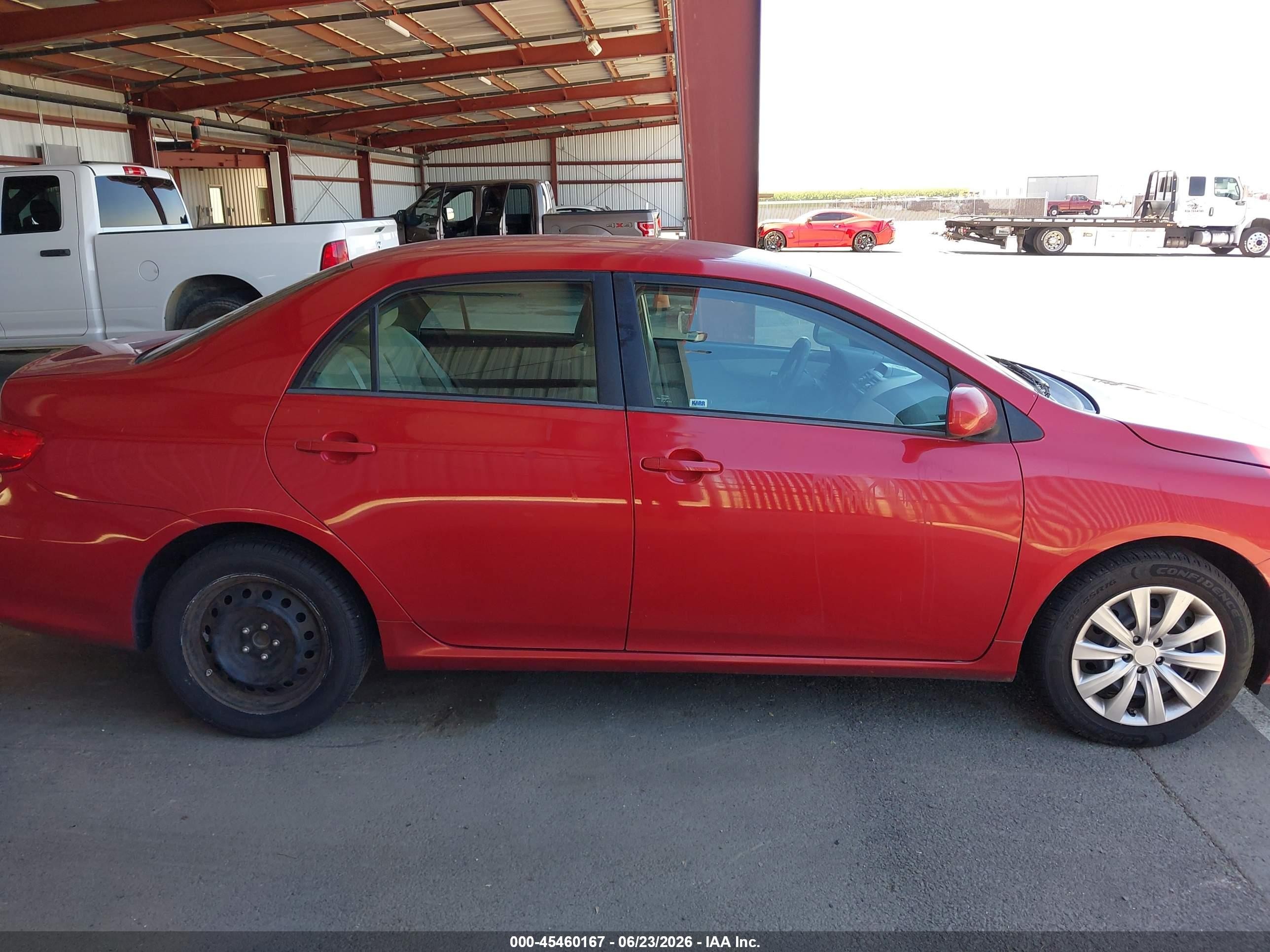 2012 Toyota Corolla Le Red vin: 5YFBU4EE6CP070752