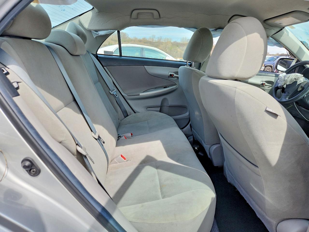 2012 Toyota Corolla Le Silver vin: 5YFBU4EE6CP072730