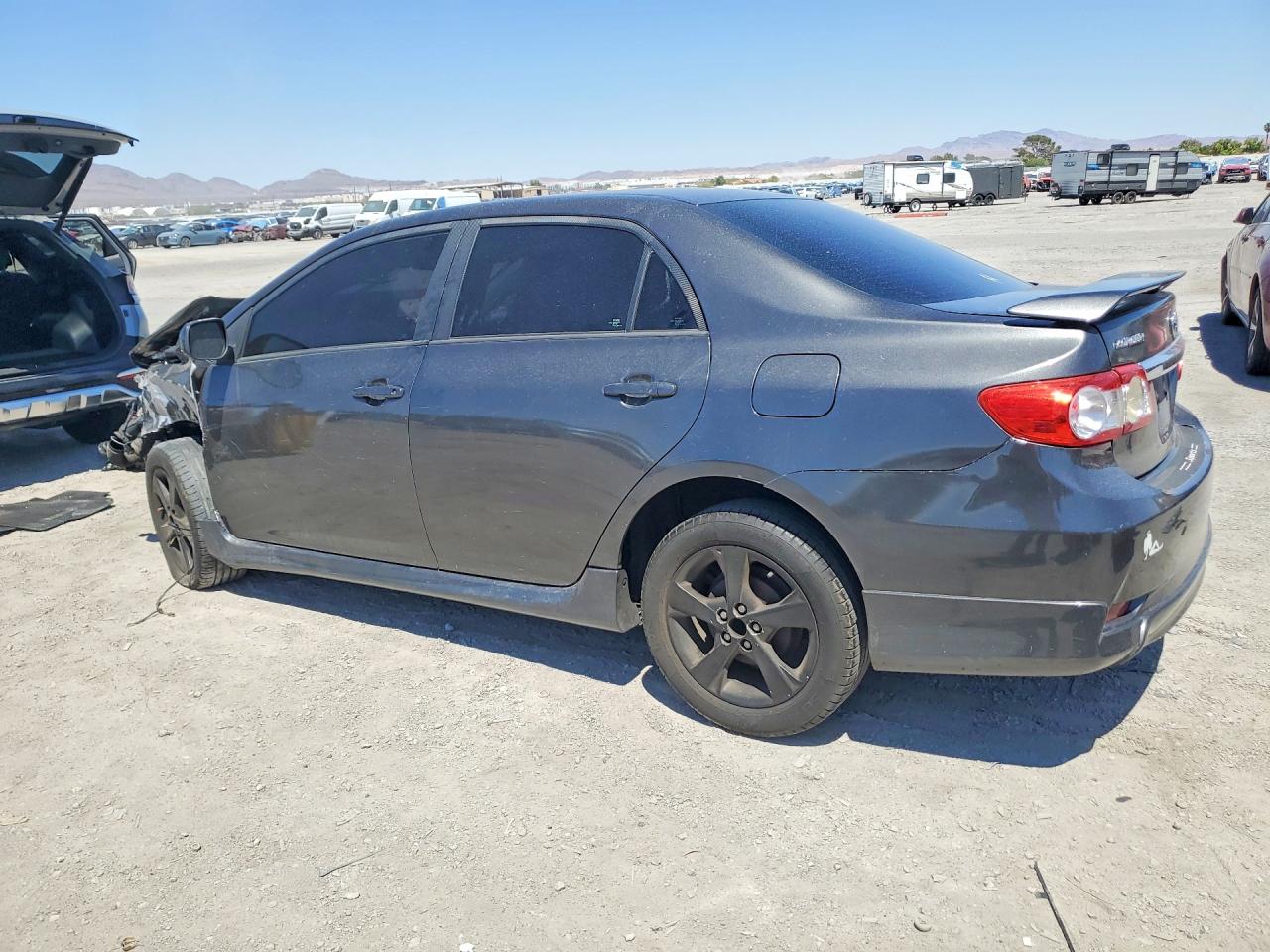 2013 Toyota Corolla B/s/le Black vin: 5YFBU4EE6DP074527