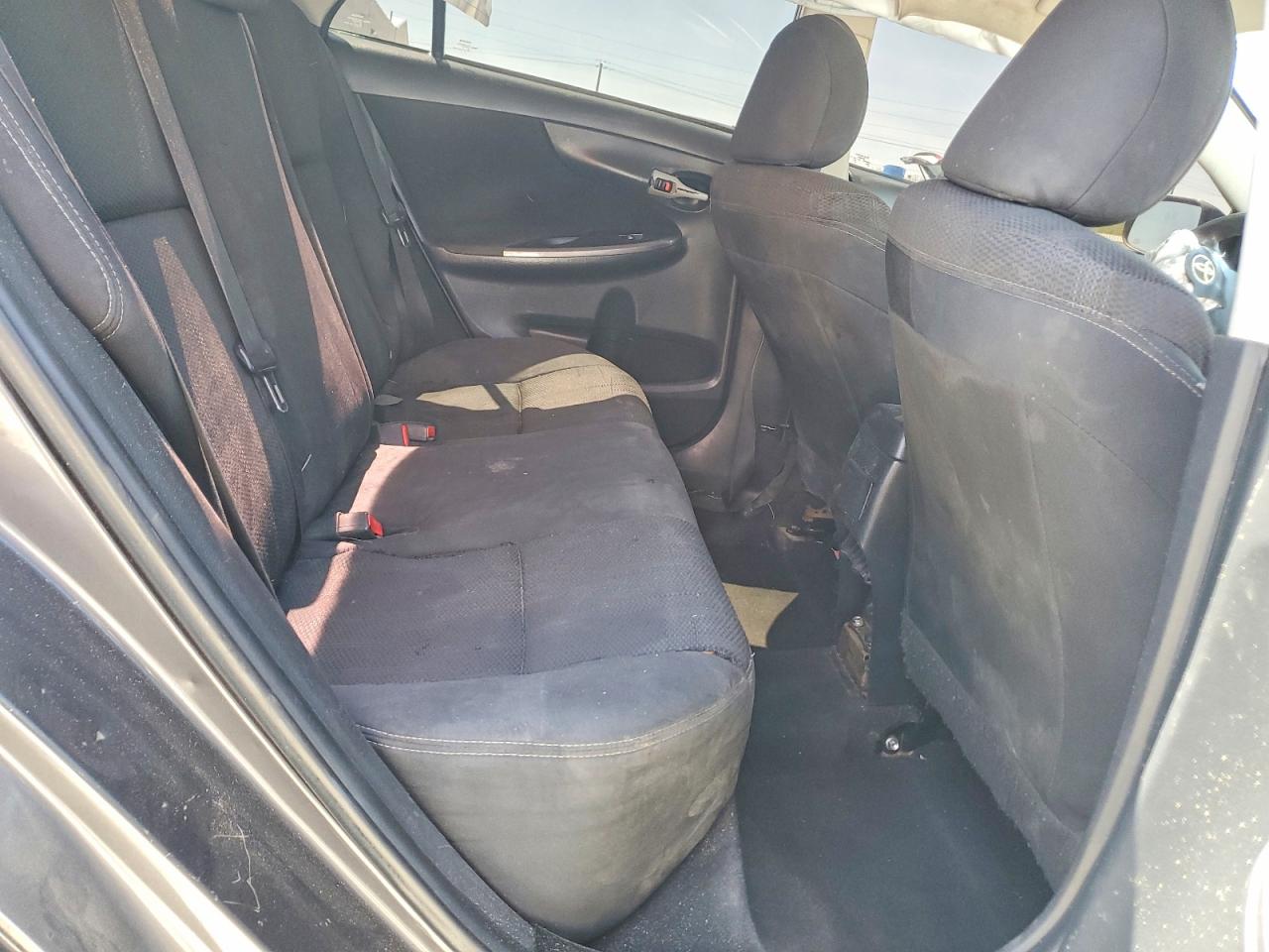 2013 Toyota Corolla B/s/le Black vin: 5YFBU4EE6DP074527