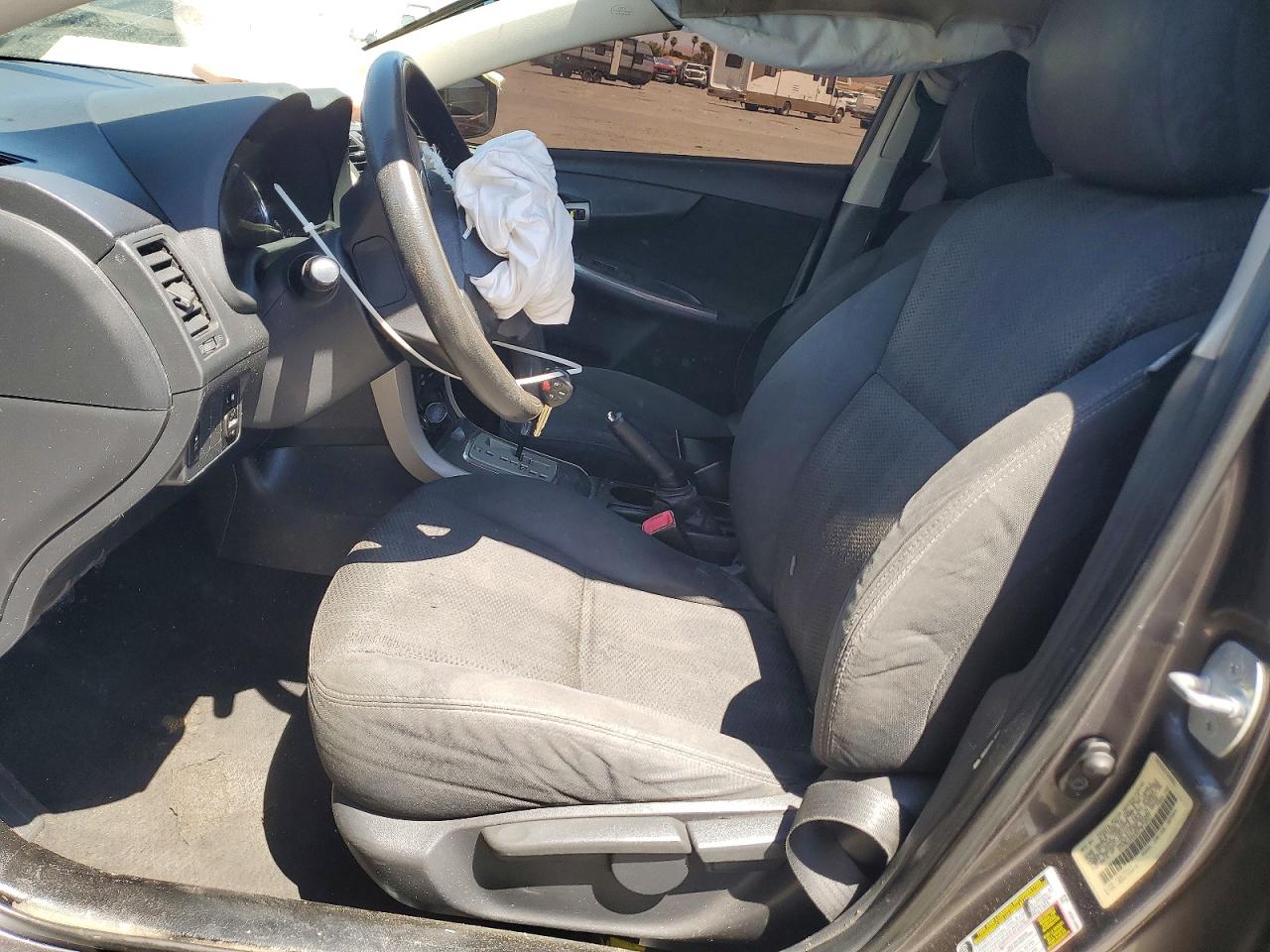 2013 Toyota Corolla B/s/le Black vin: 5YFBU4EE6DP074527