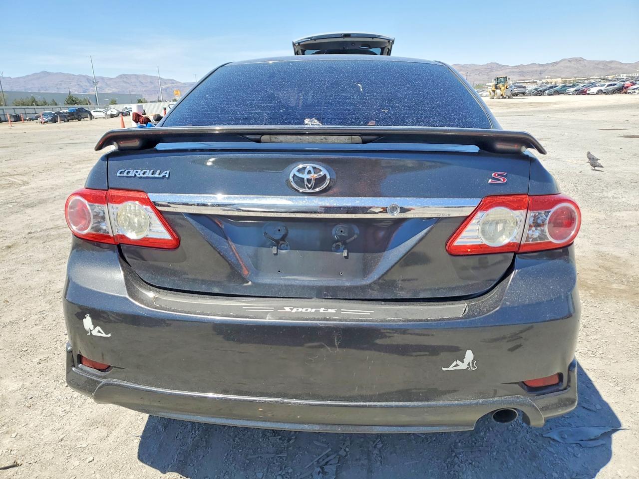 2013 Toyota Corolla B/s/le Black vin: 5YFBU4EE6DP074527