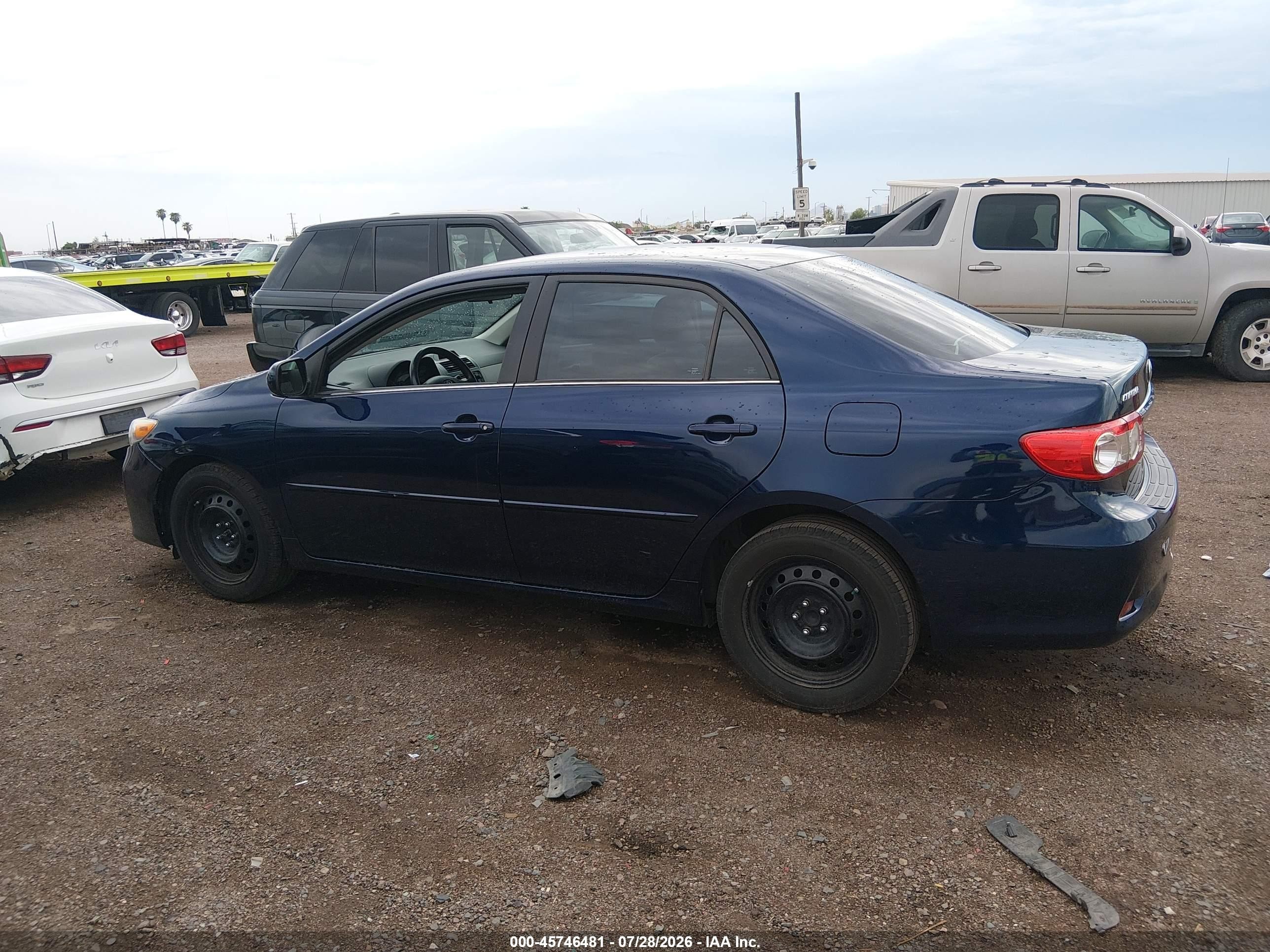2013 Toyota Corolla Le Blue vin: 5YFBU4EE6DP087326