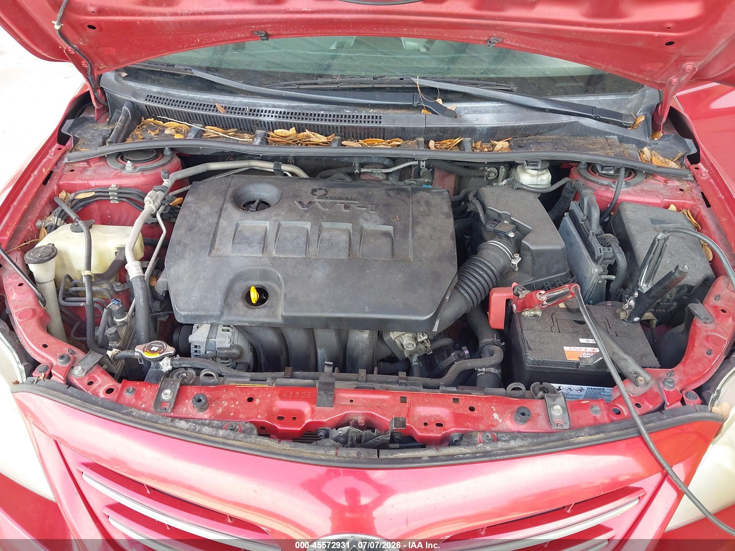 2013 Toyota Corolla Le Red vin: 5YFBU4EE6DP094180