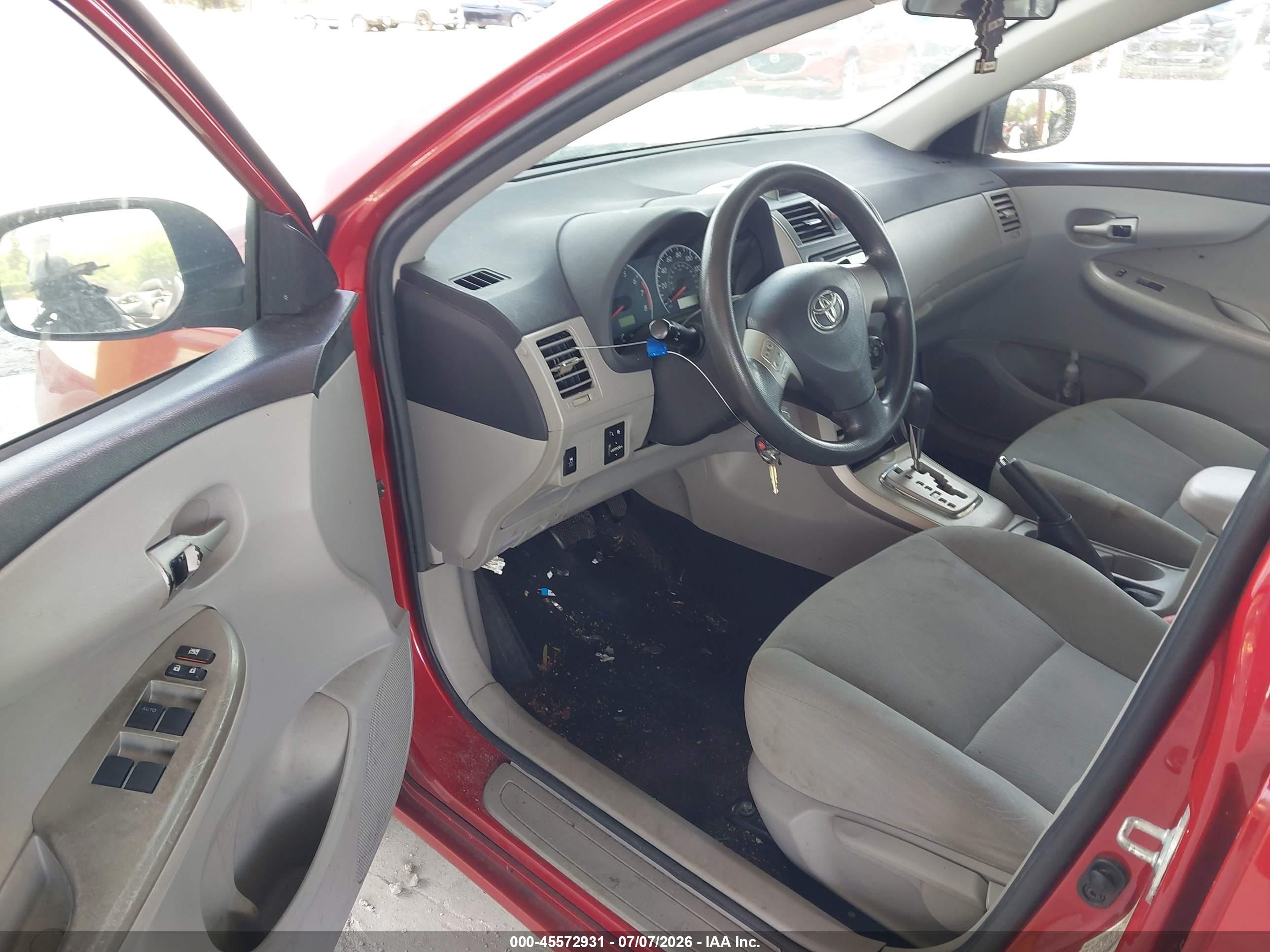 2013 Toyota Corolla Le Red vin: 5YFBU4EE6DP094180