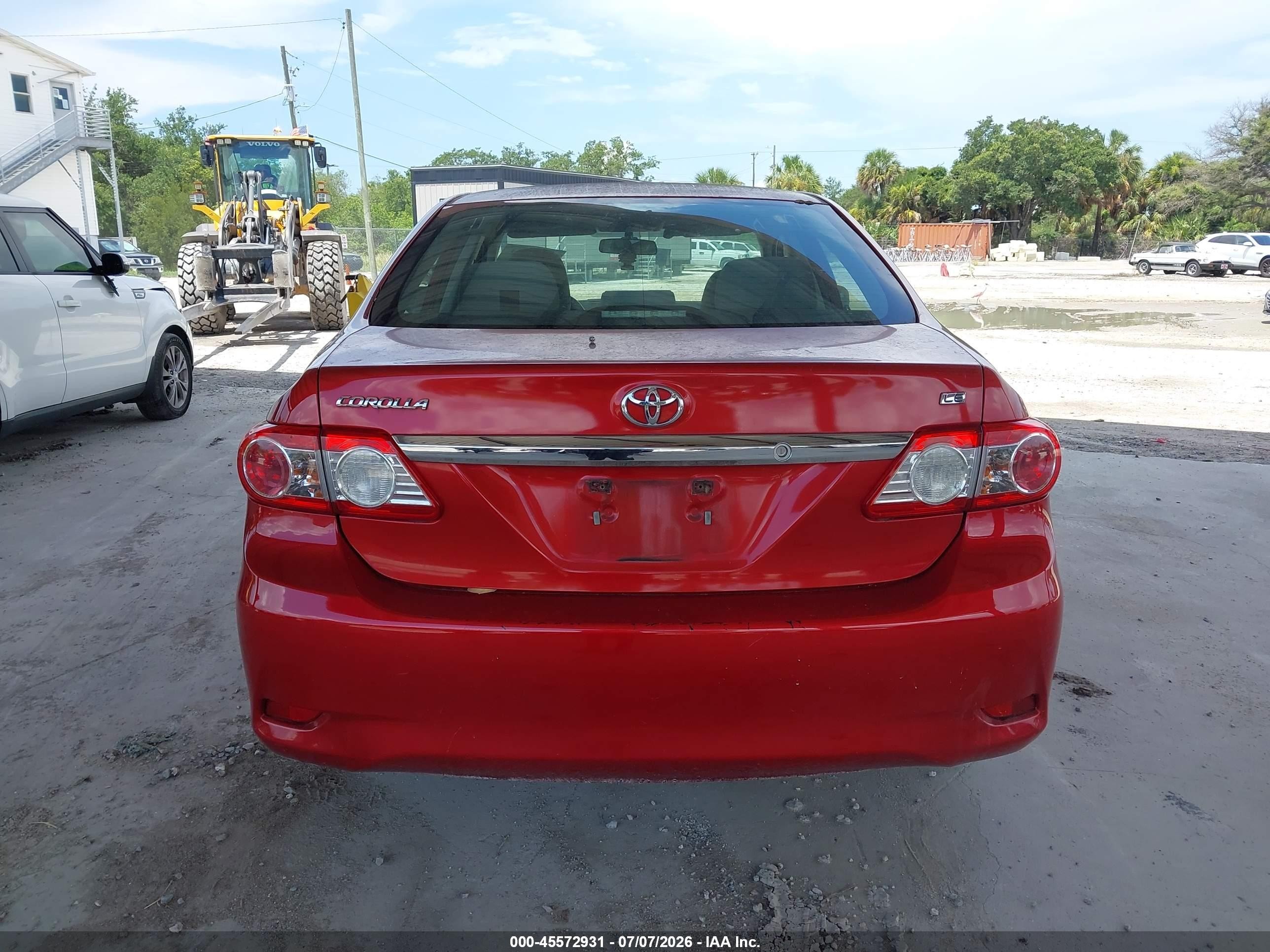 2013 Toyota Corolla Le Red vin: 5YFBU4EE6DP094180