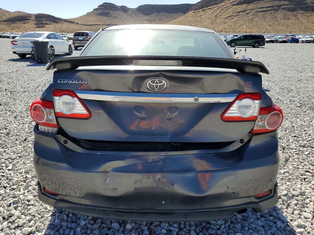 2013 Toyota Corolla S Серый vin: 5YFBU4EE6DP097922