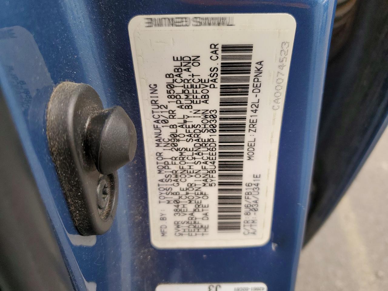 2013 Toyota Corolla Le Blue vin: 5YFBU4EE6DP100303