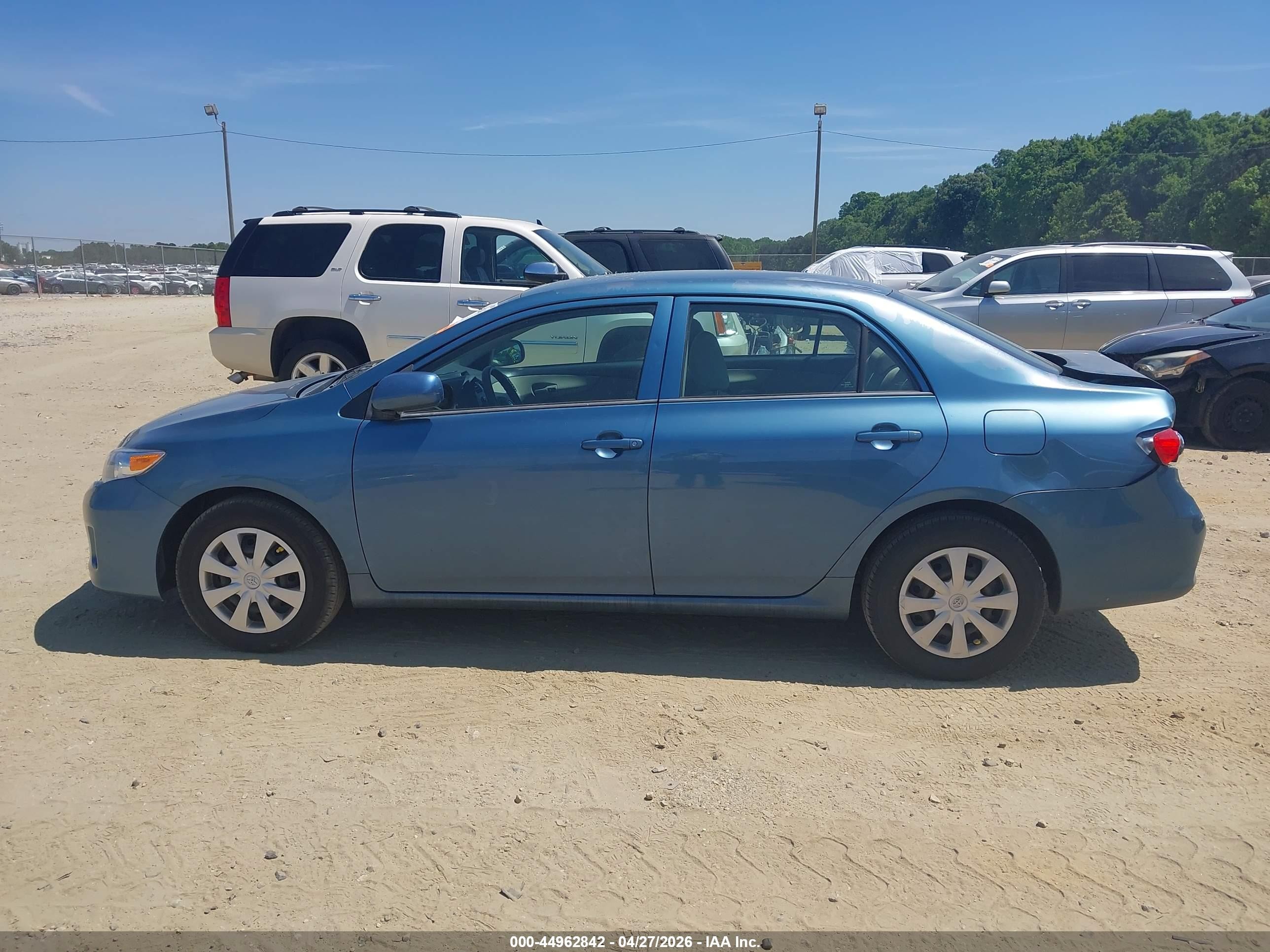 2013 Toyota Corolla L Blue vin: 5YFBU4EE6DP114234