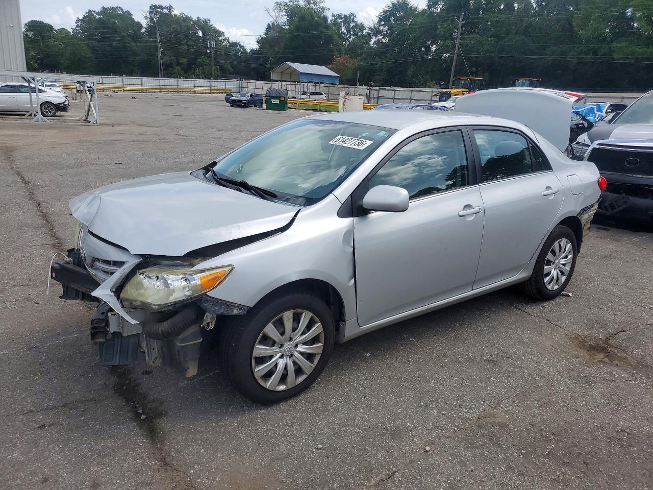 2013 Toyota Corolla Le Silver vin: 5YFBU4EE6DP116212