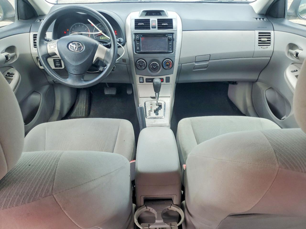 2013 Toyota Corolla Le Серебряный vin: 5YFBU4EE6DP116212