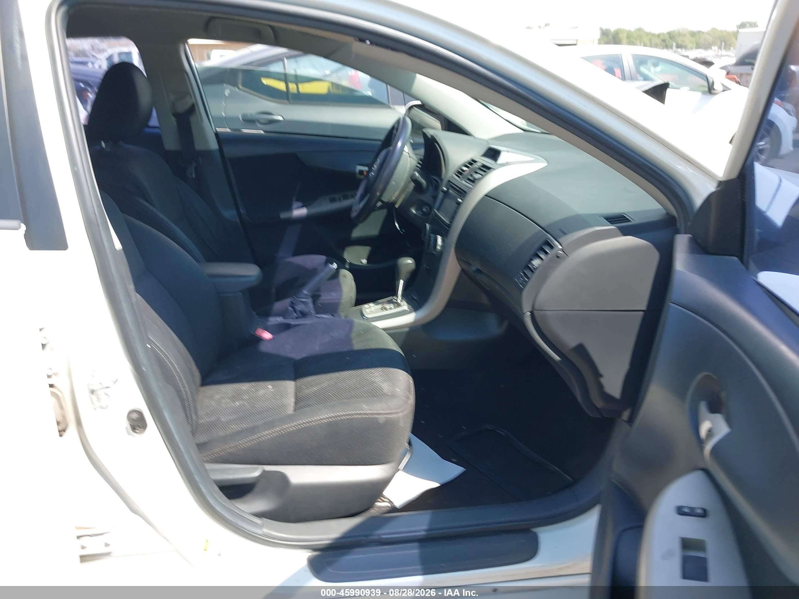 2013 Toyota Corolla S White vin: 5YFBU4EE6DP117229