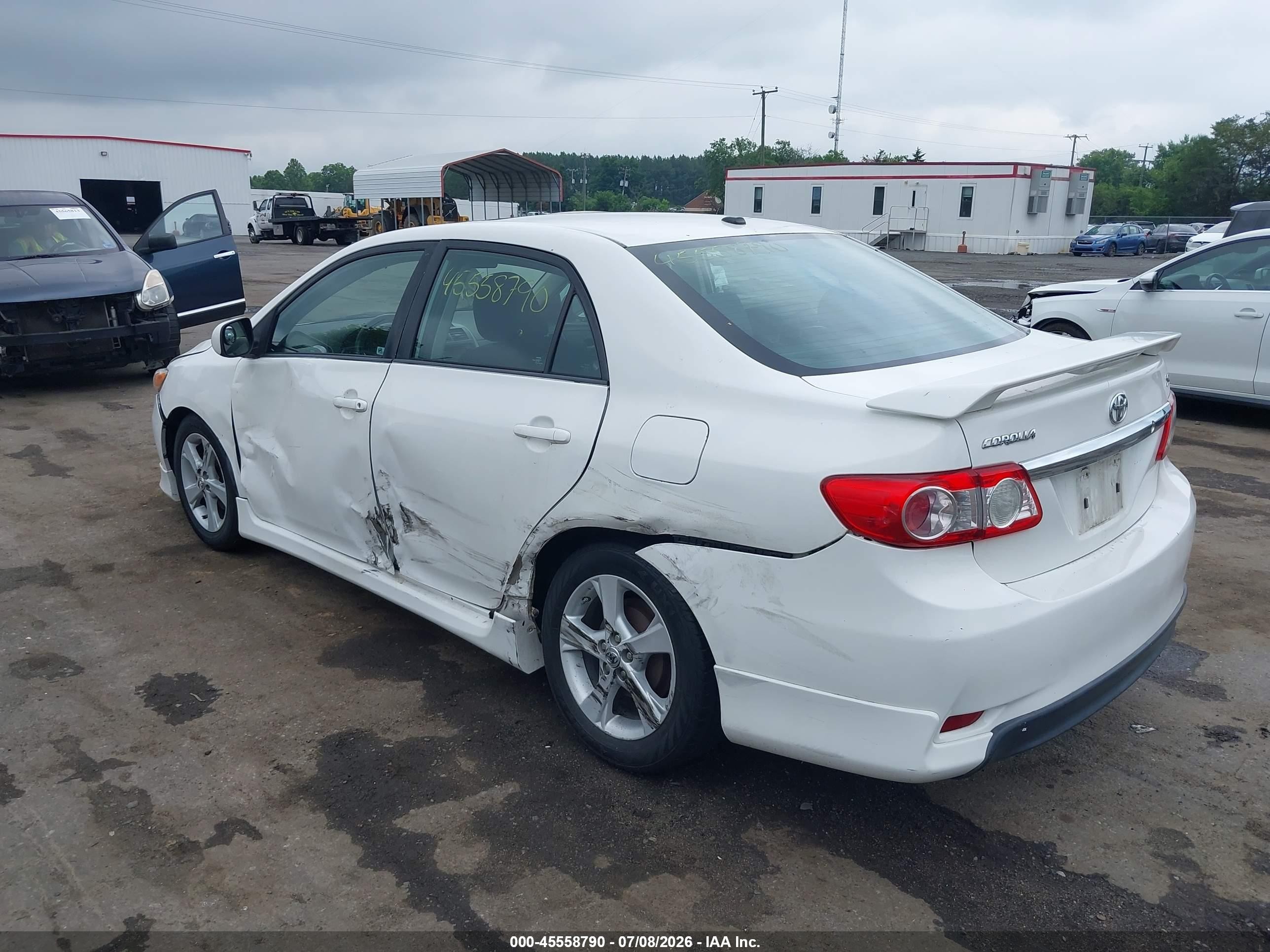 2013 Toyota Corolla S White vin: 5YFBU4EE6DP126156
