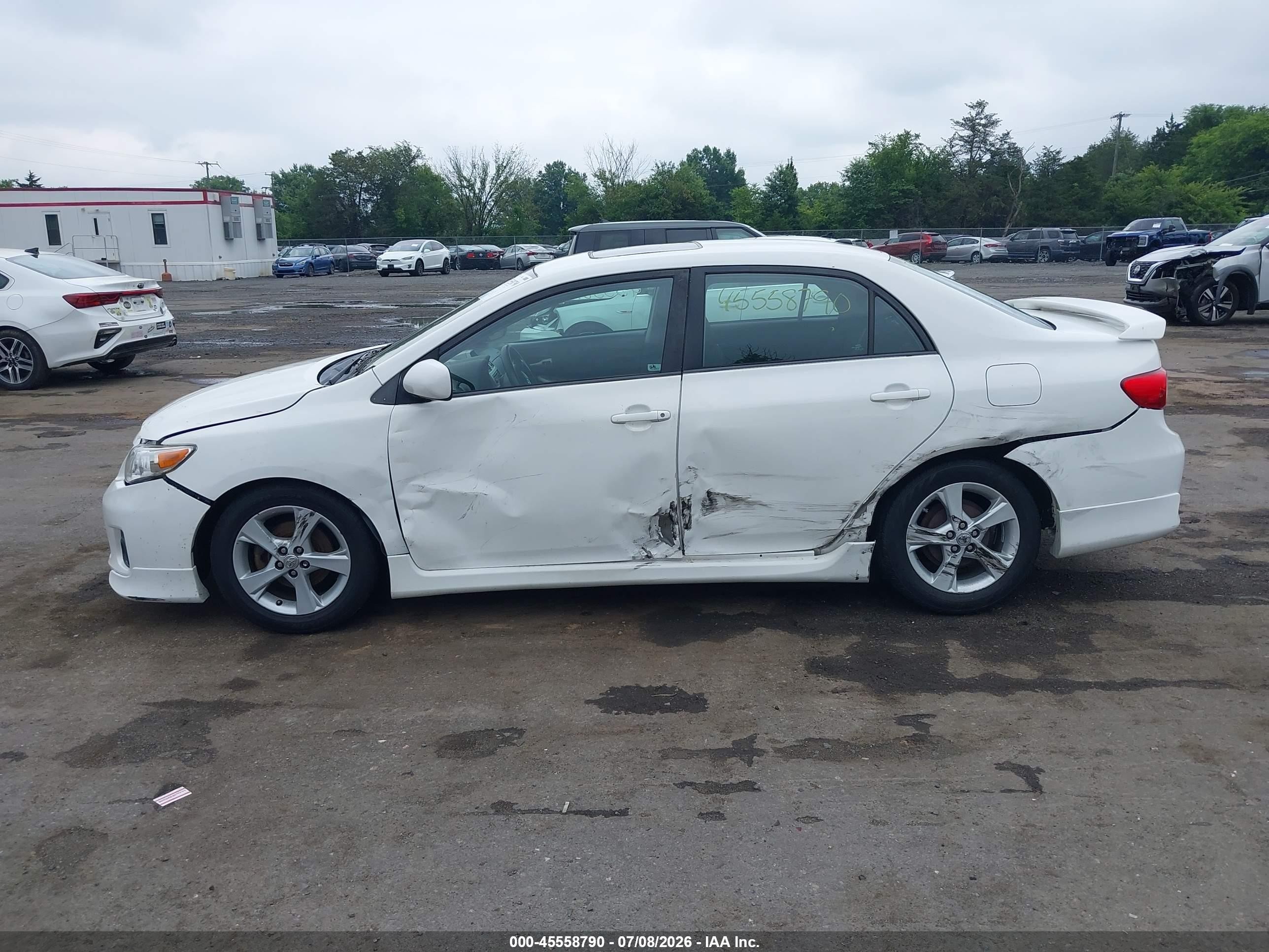 2013 Toyota Corolla S White vin: 5YFBU4EE6DP126156