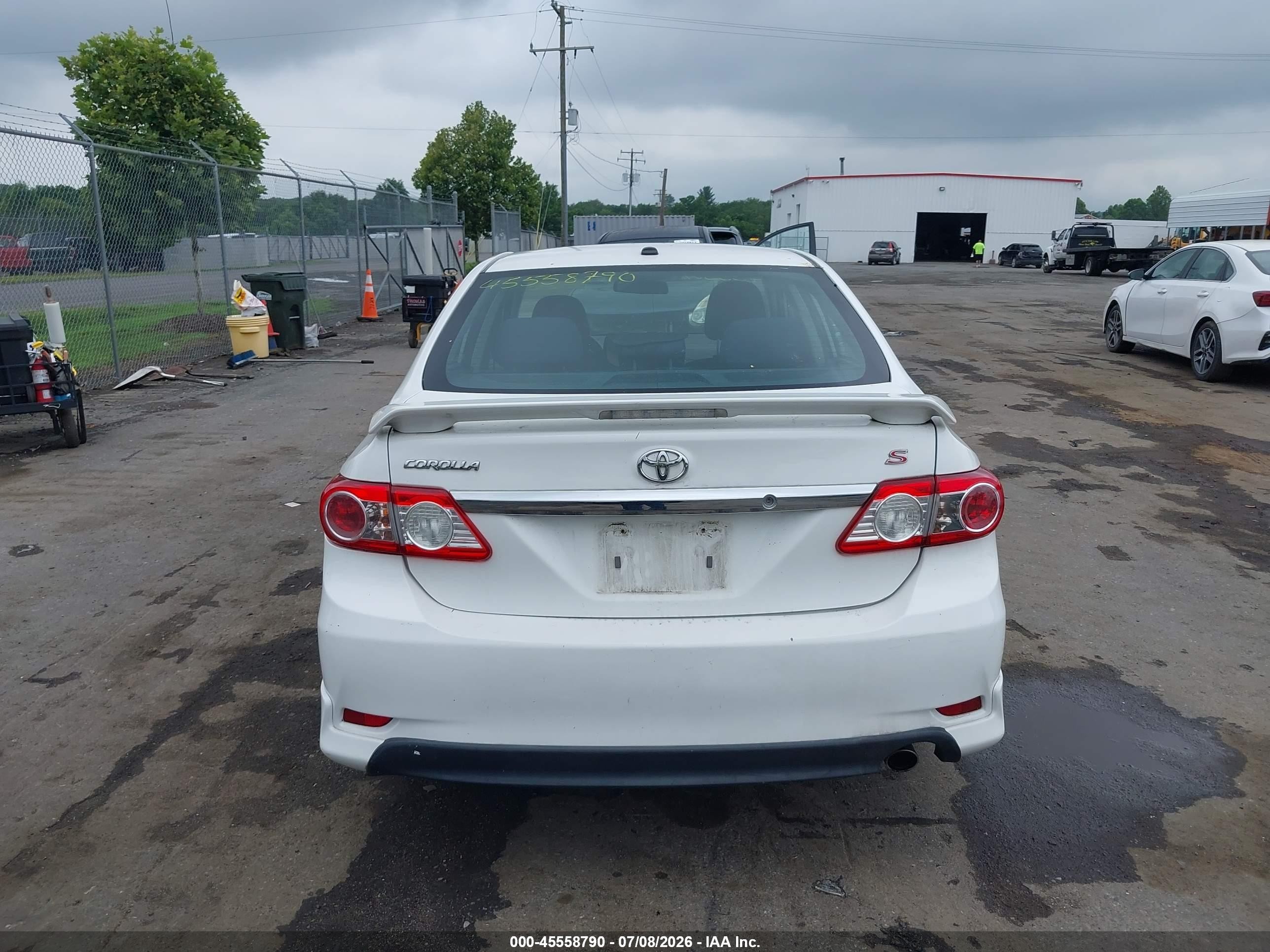 2013 Toyota Corolla S White vin: 5YFBU4EE6DP126156