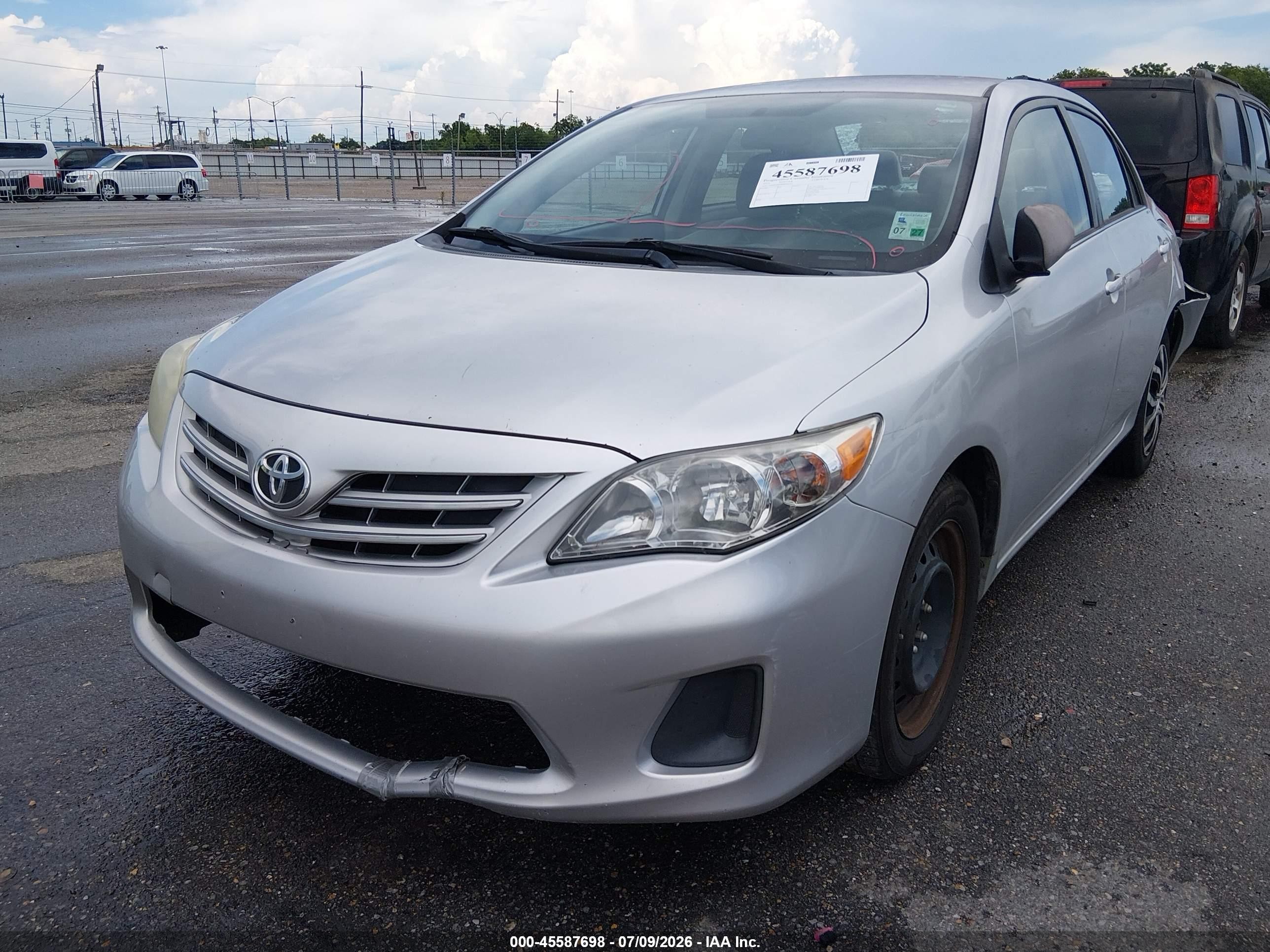 2013 Toyota Corolla Le Silver vin: 5YFBU4EE6DP126769