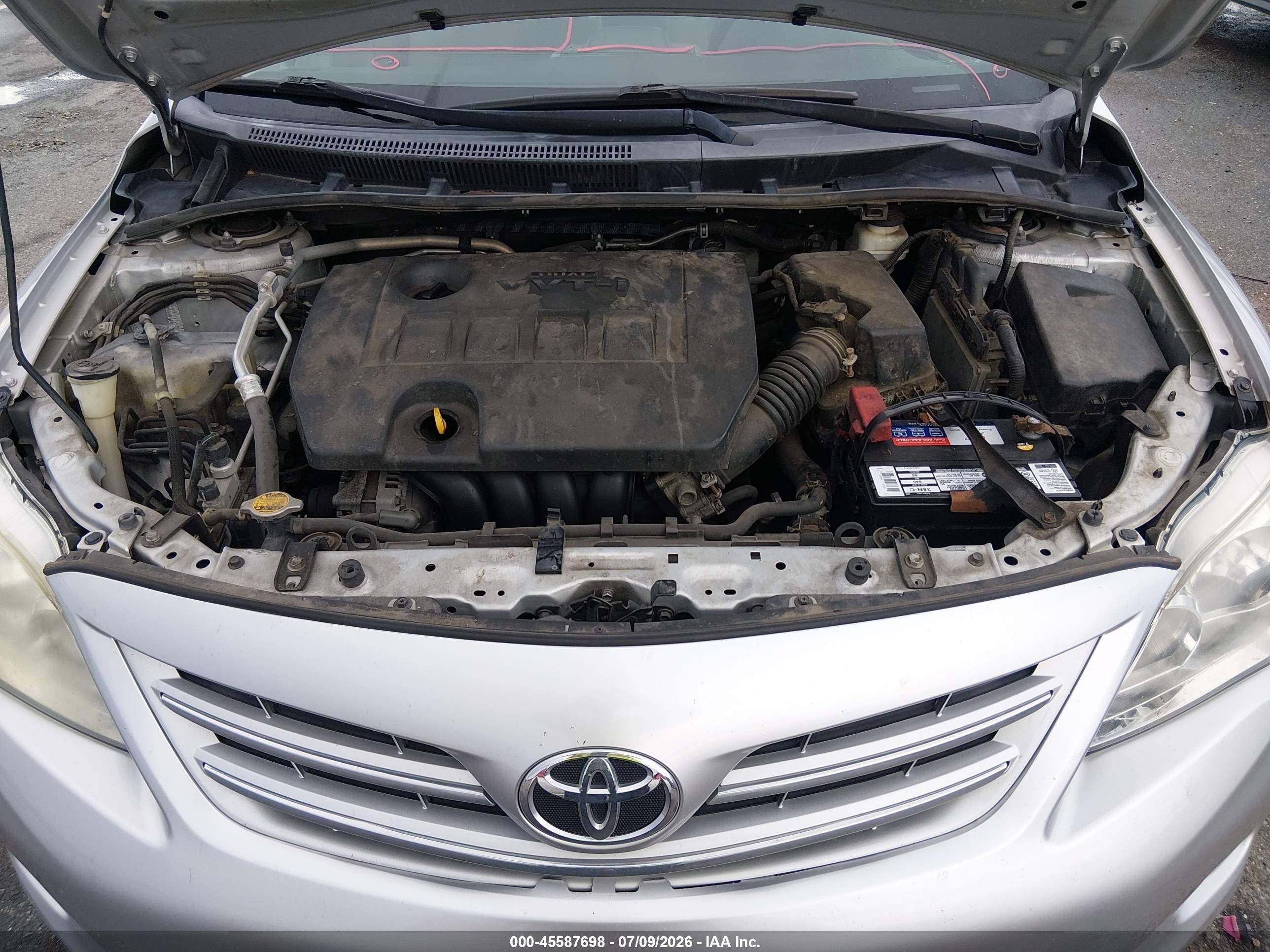 2013 Toyota Corolla Le Silver vin: 5YFBU4EE6DP126769