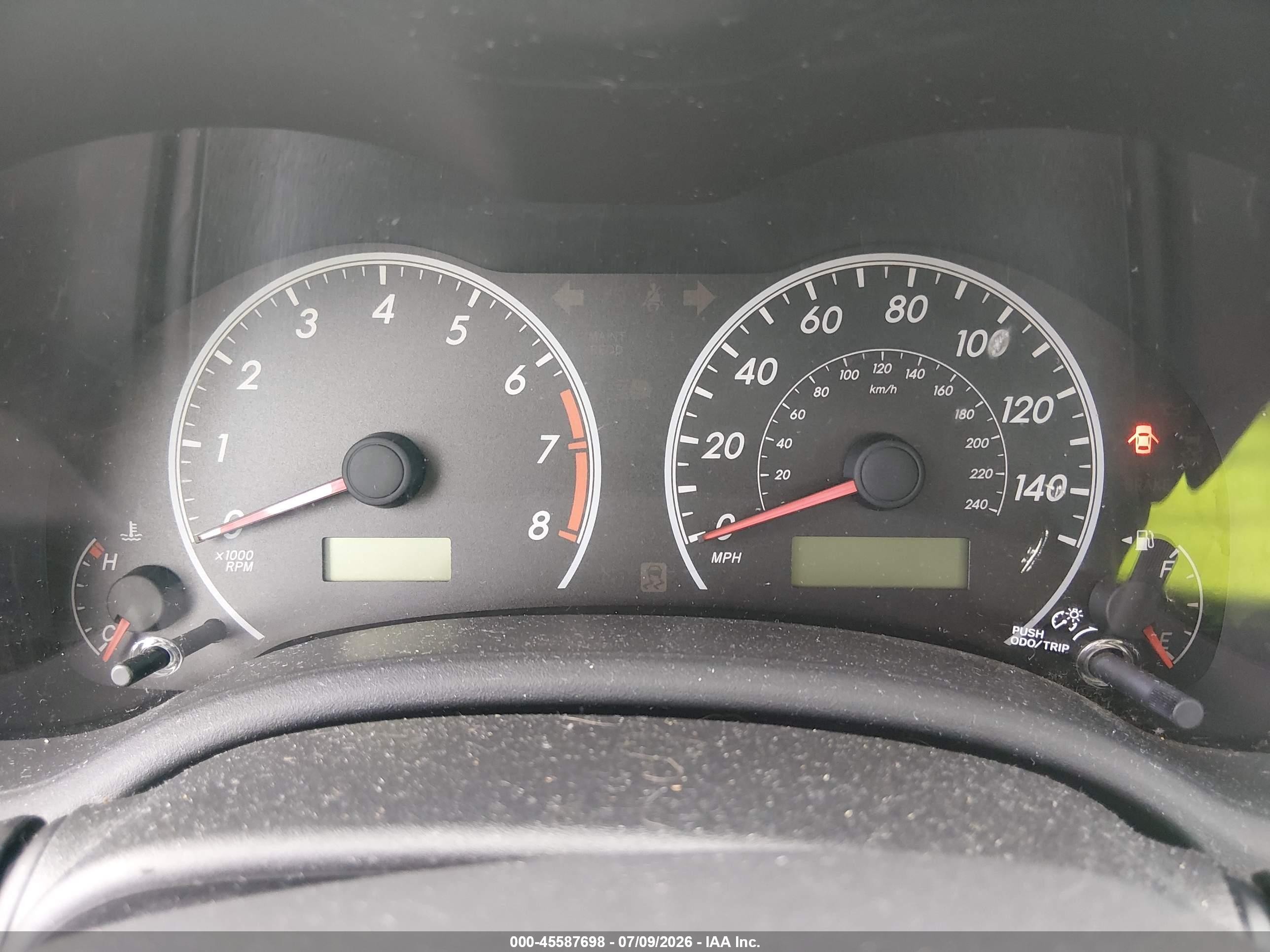 2013 Toyota Corolla Le Silver vin: 5YFBU4EE6DP126769