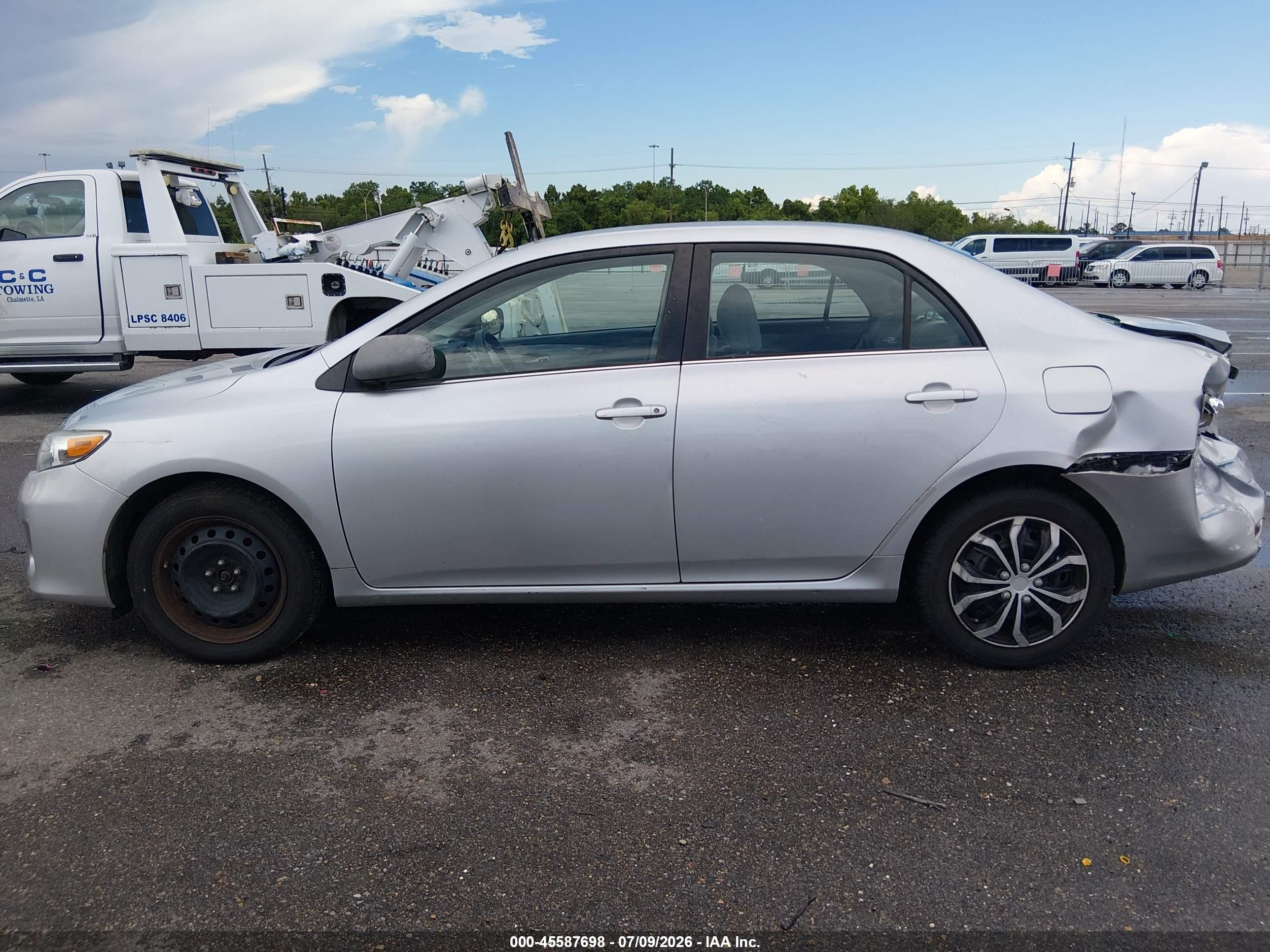 2013 Toyota Corolla Le Silver vin: 5YFBU4EE6DP126769