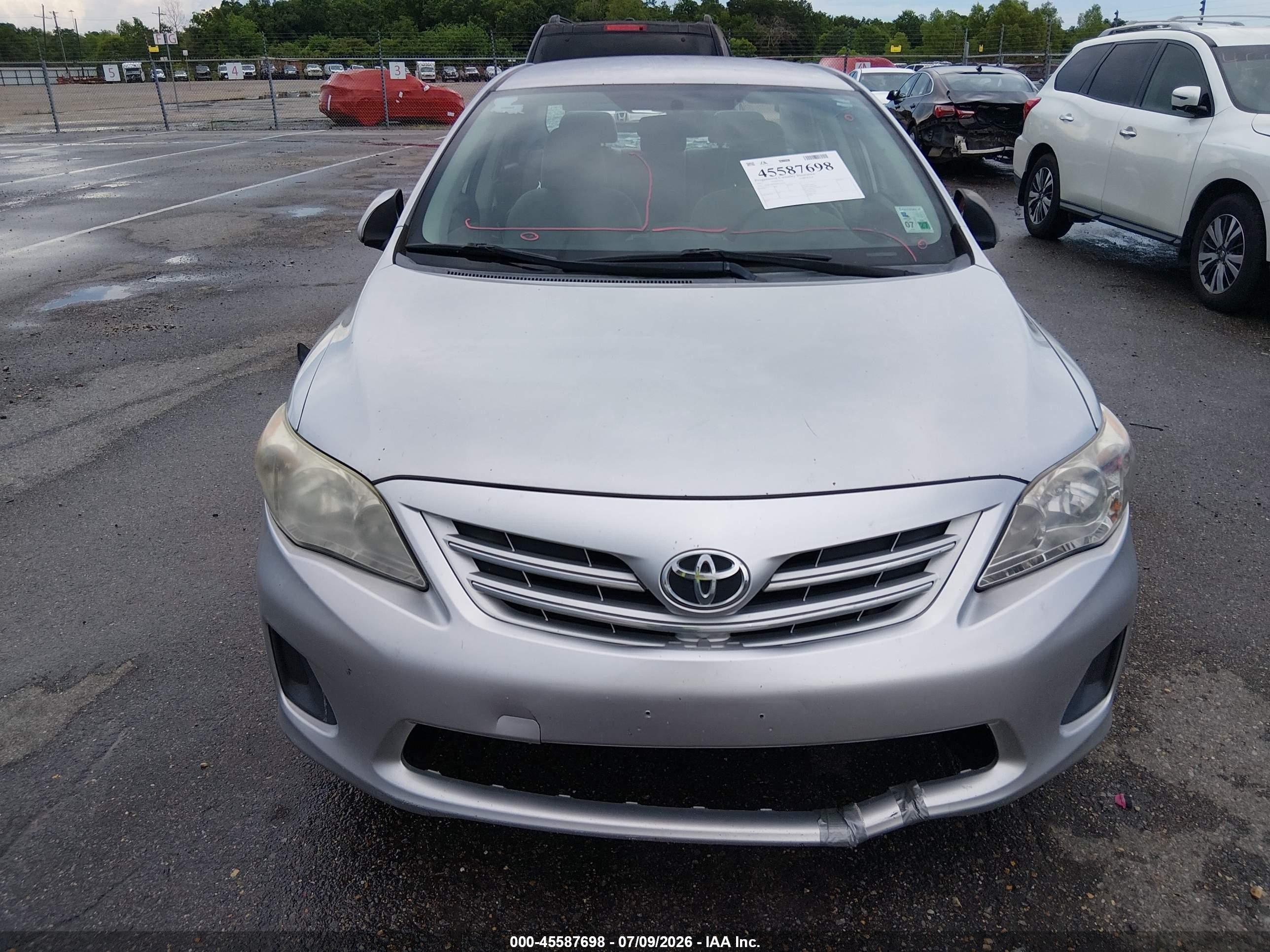 2013 Toyota Corolla Le Silver vin: 5YFBU4EE6DP126769