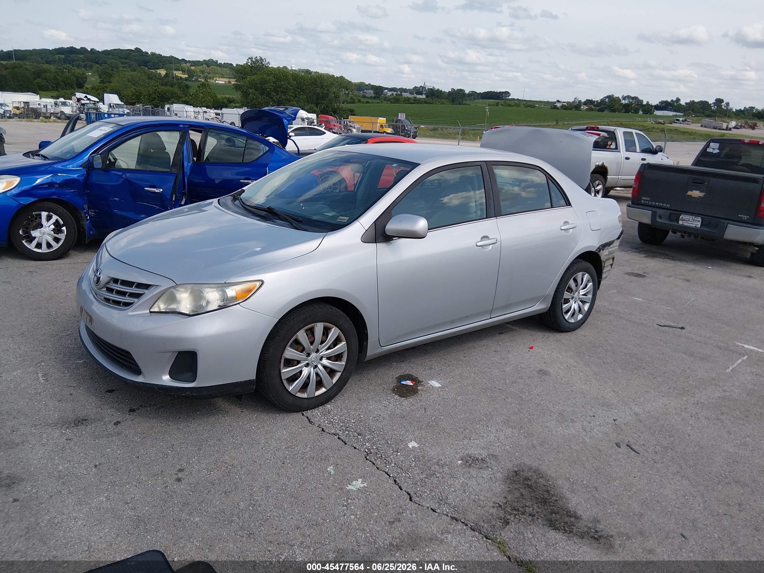 2013 Toyota Corolla Le Серебряный vin: 5YFBU4EE6DP128487