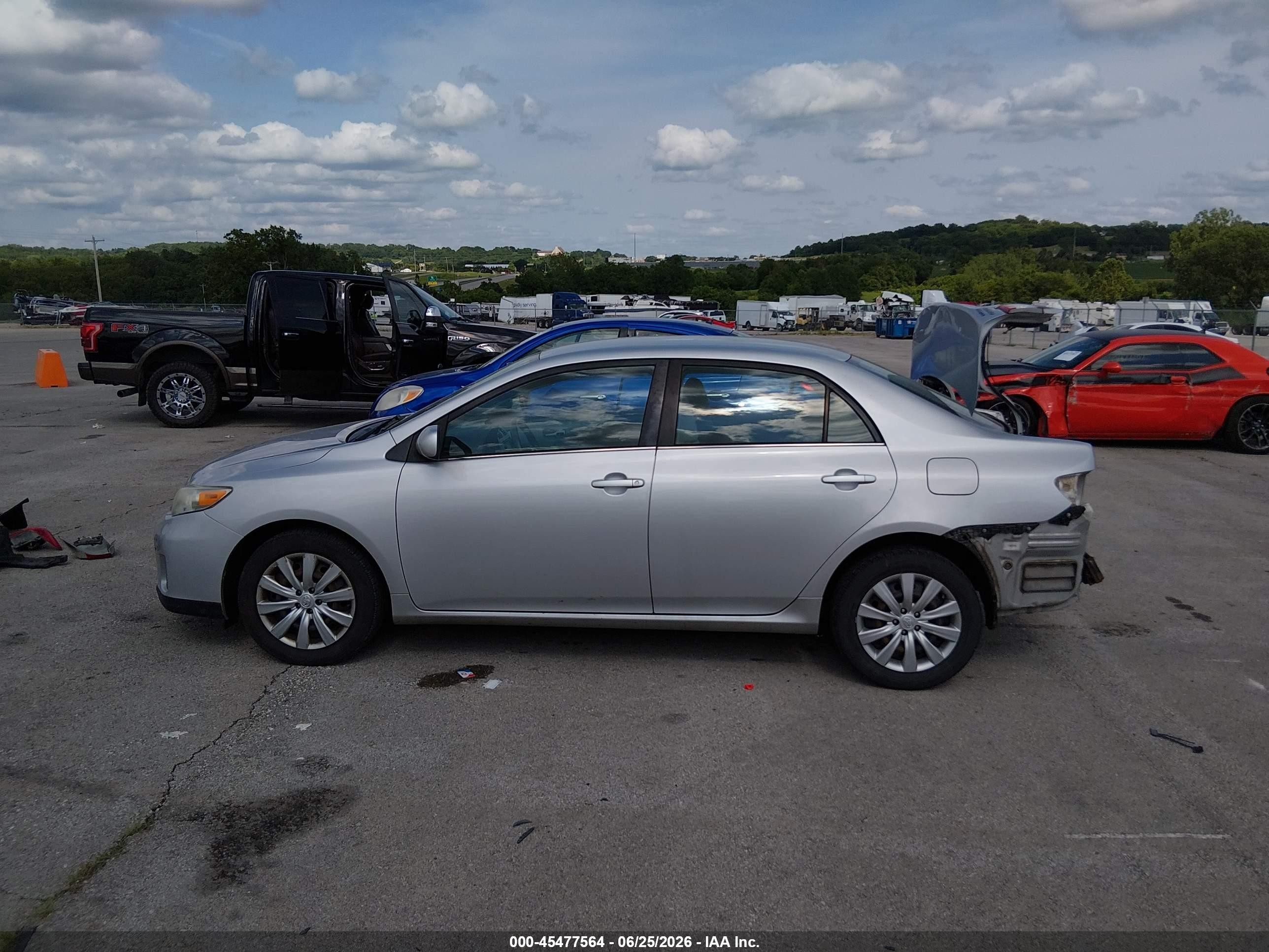 2013 Toyota Corolla Le Серебряный vin: 5YFBU4EE6DP128487