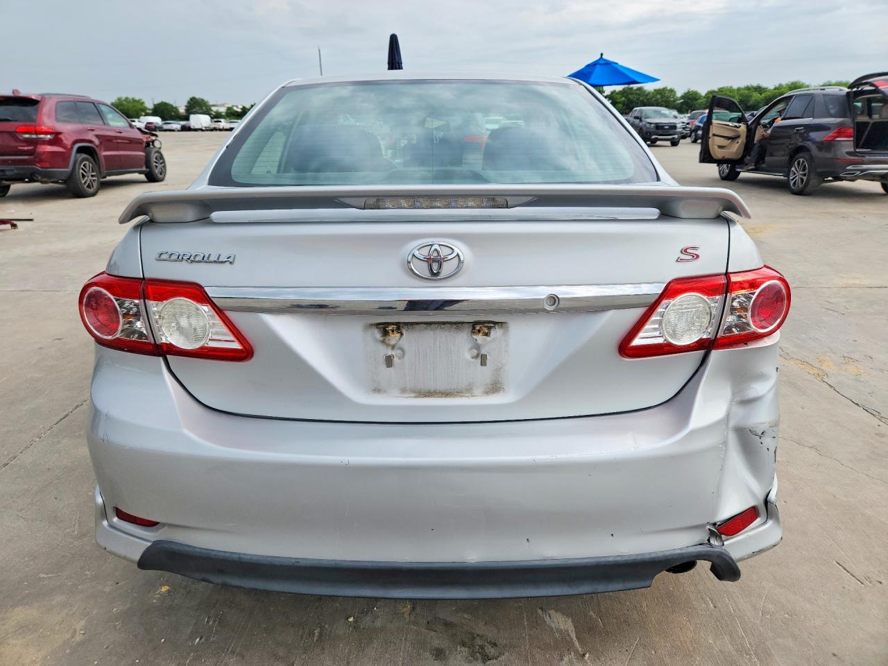 2013 Toyota Corolla S Silver vin: 5YFBU4EE6DP137125