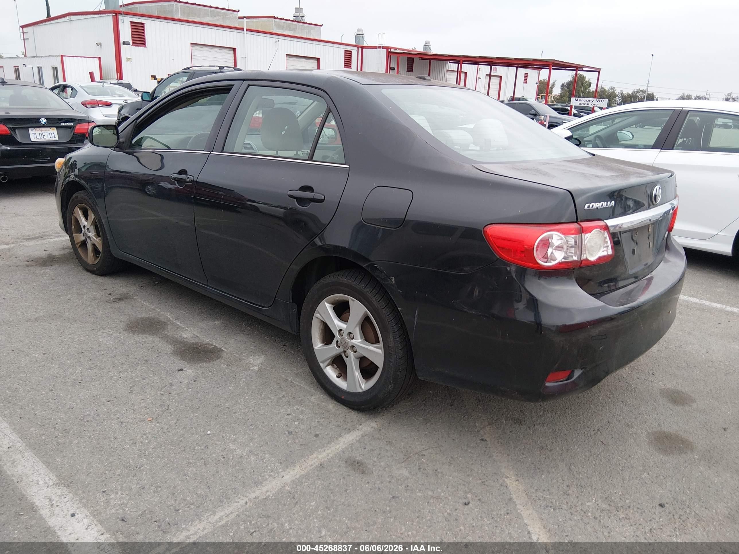 2013 Toyota Corolla Le Black vin: 5YFBU4EE6DP147847