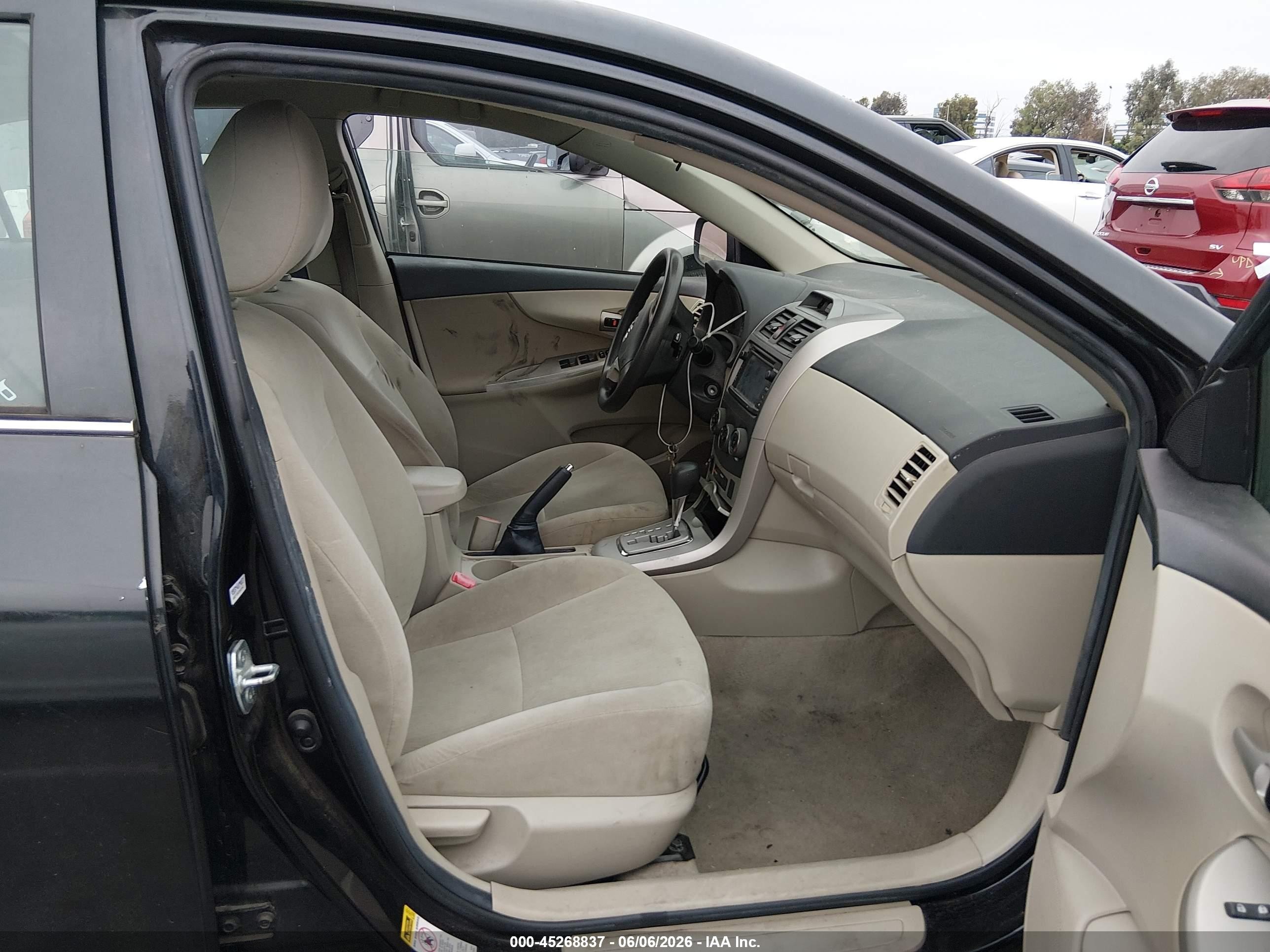 2013 Toyota Corolla Le Black vin: 5YFBU4EE6DP147847