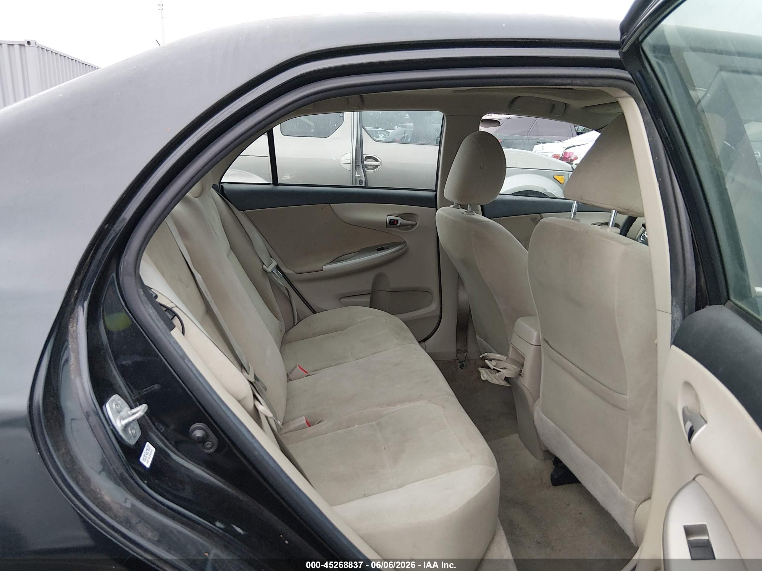 2013 Toyota Corolla Le Black vin: 5YFBU4EE6DP147847